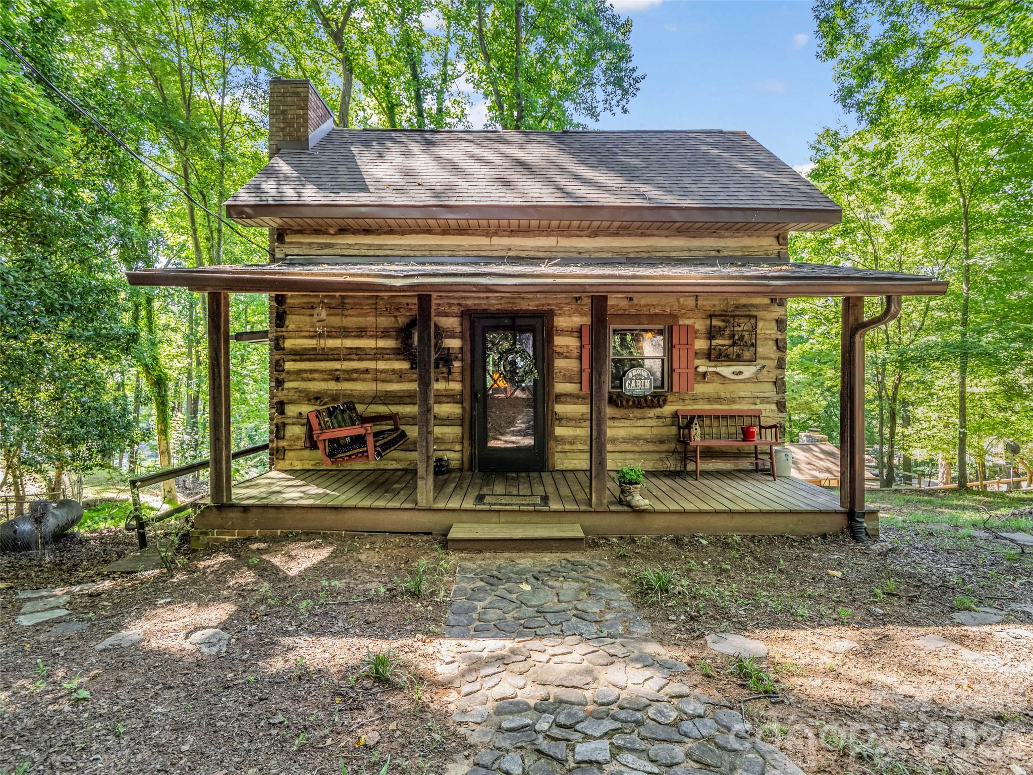 1208 Forest Lake Heights Drive — Nebo
