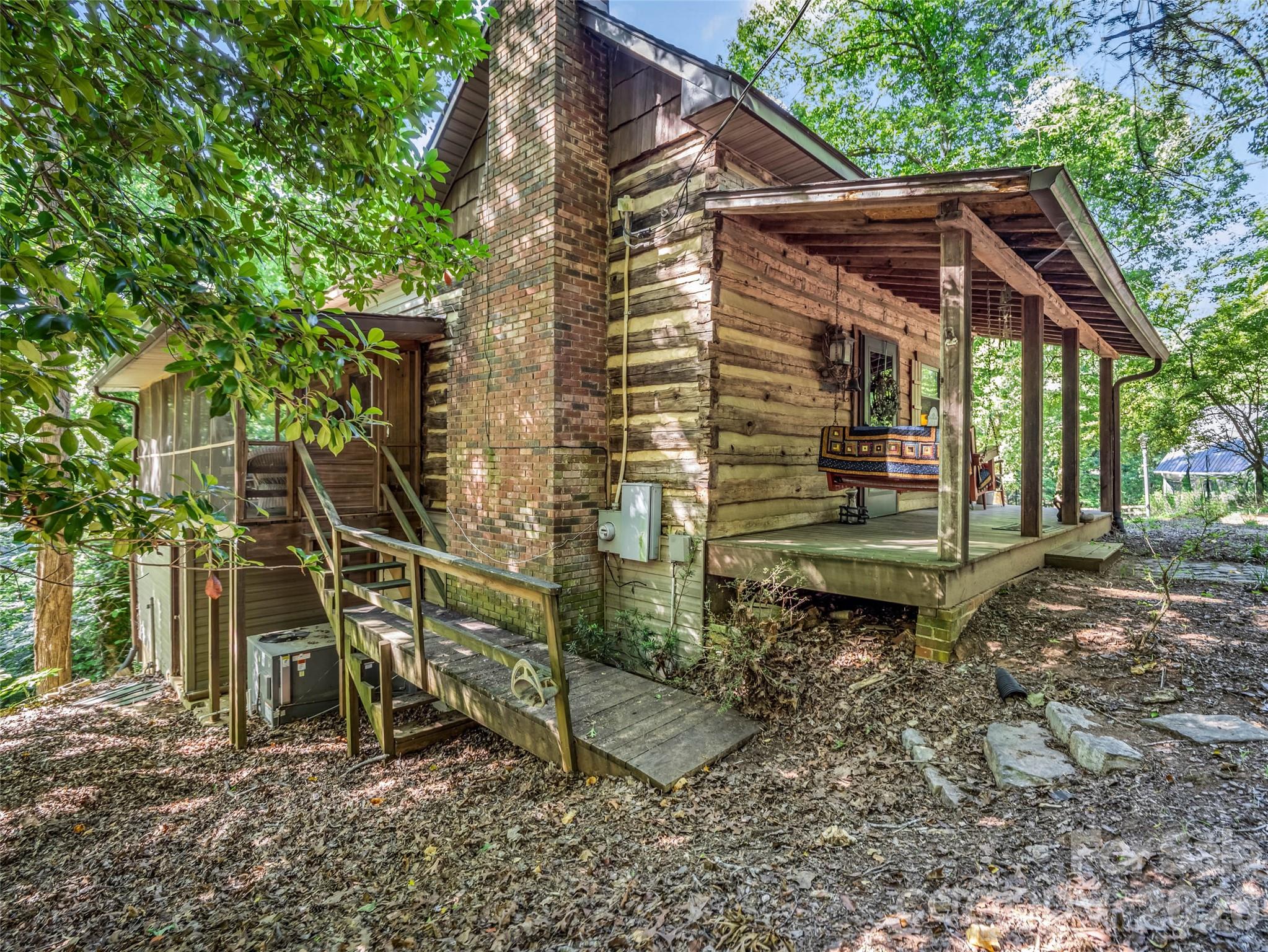 1208 Forest Lake Heights Drive — Nebo