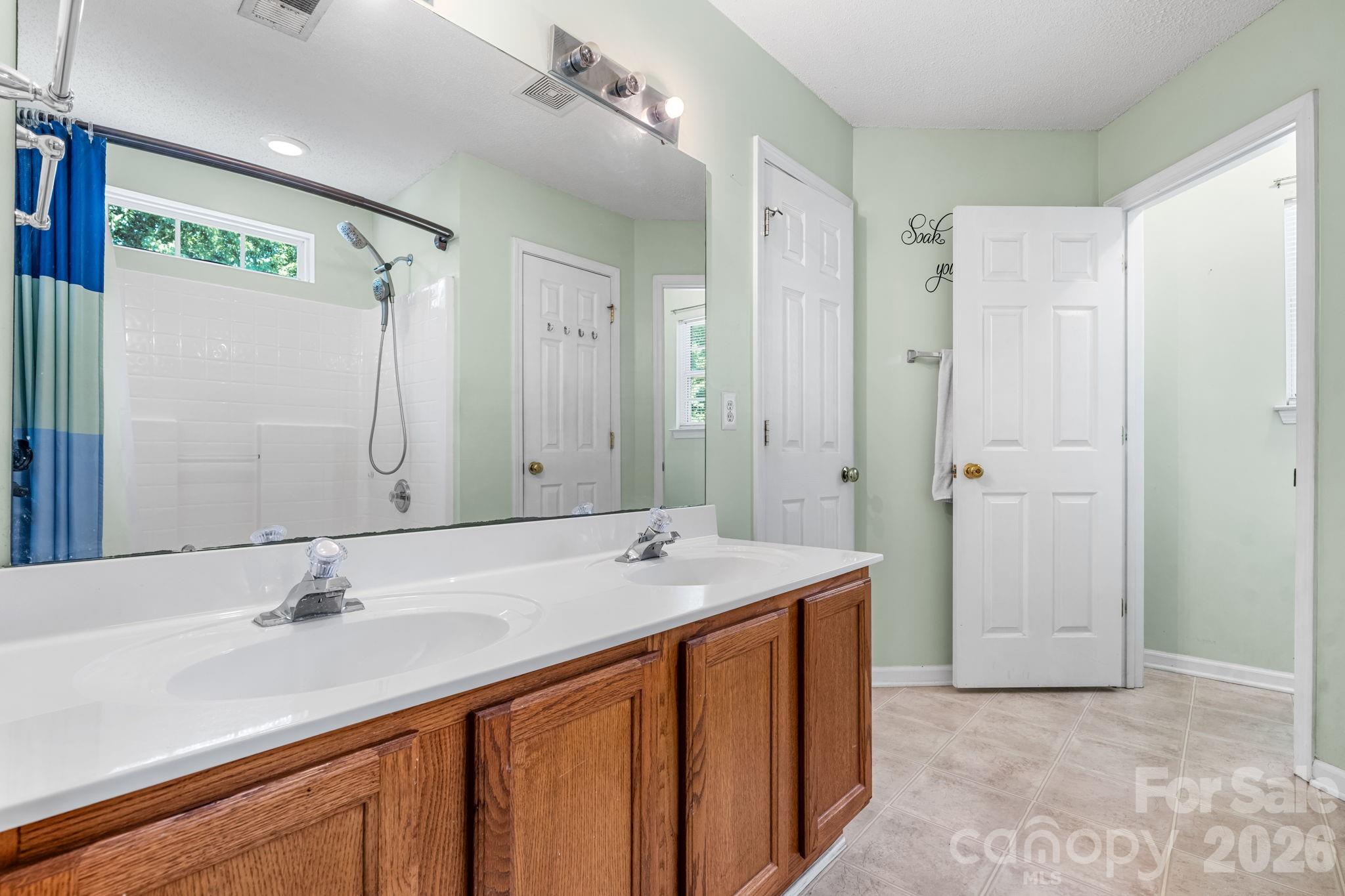 118 Devon Forest Drive — Mooresville