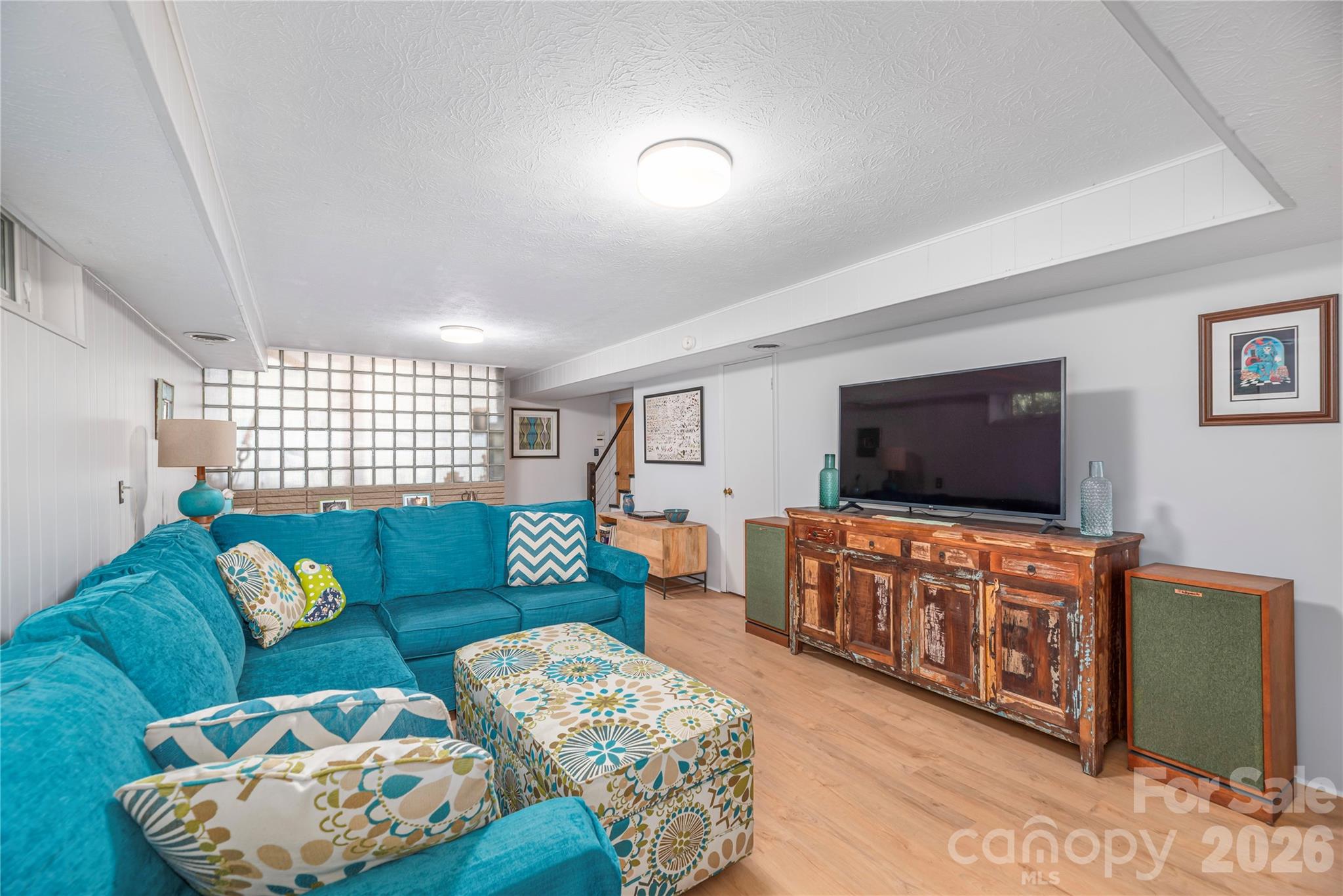 90 Bell Road — Asheville