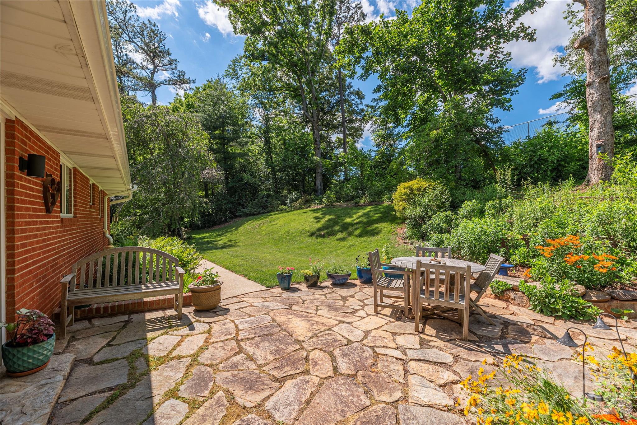 90 Bell Road — Asheville
