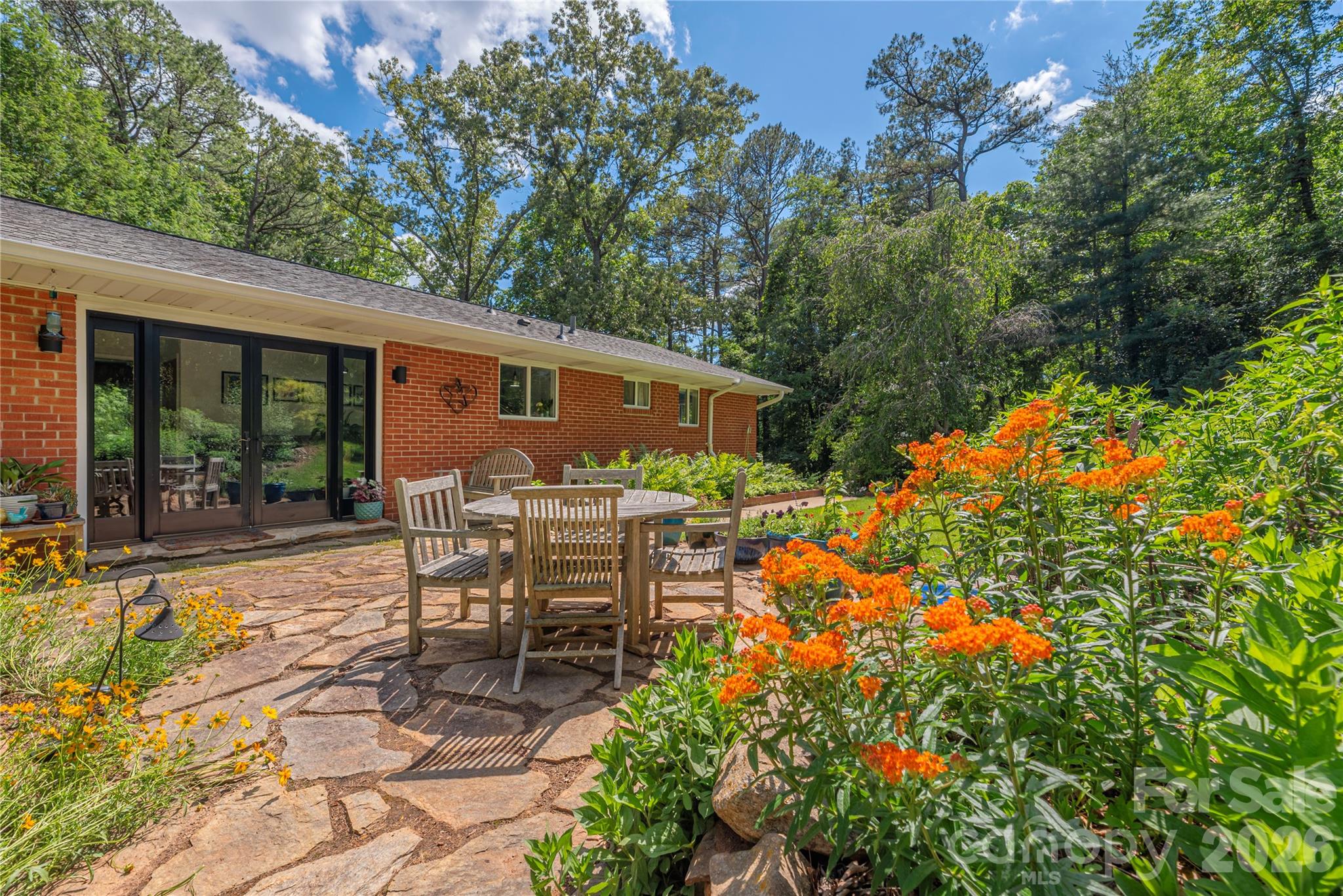 90 Bell Road — Asheville
