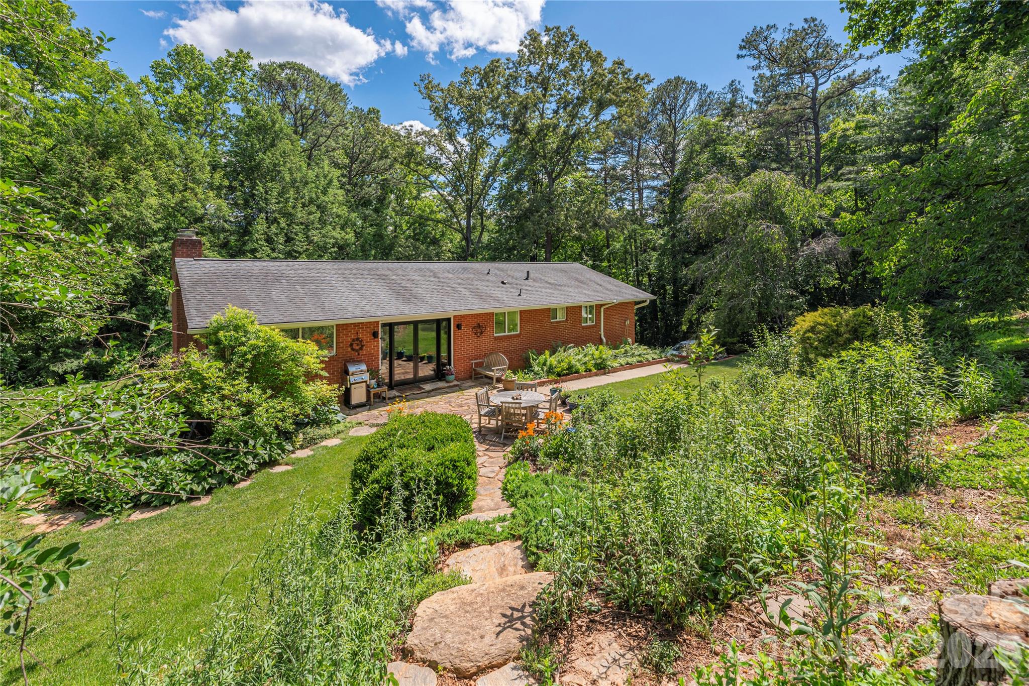 90 Bell Road — Asheville