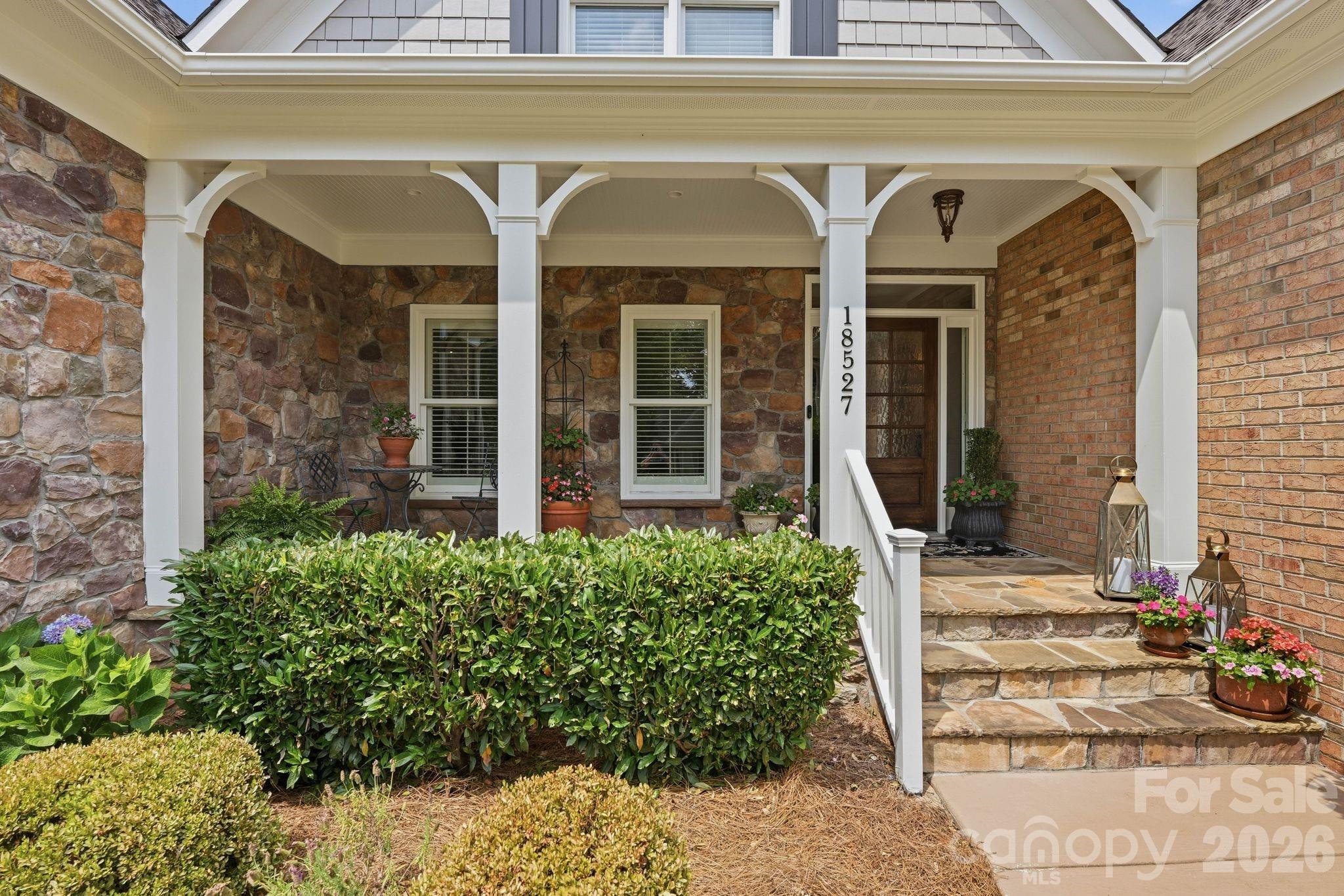 18527 Carnegie Overlook Boulevard — Davidson