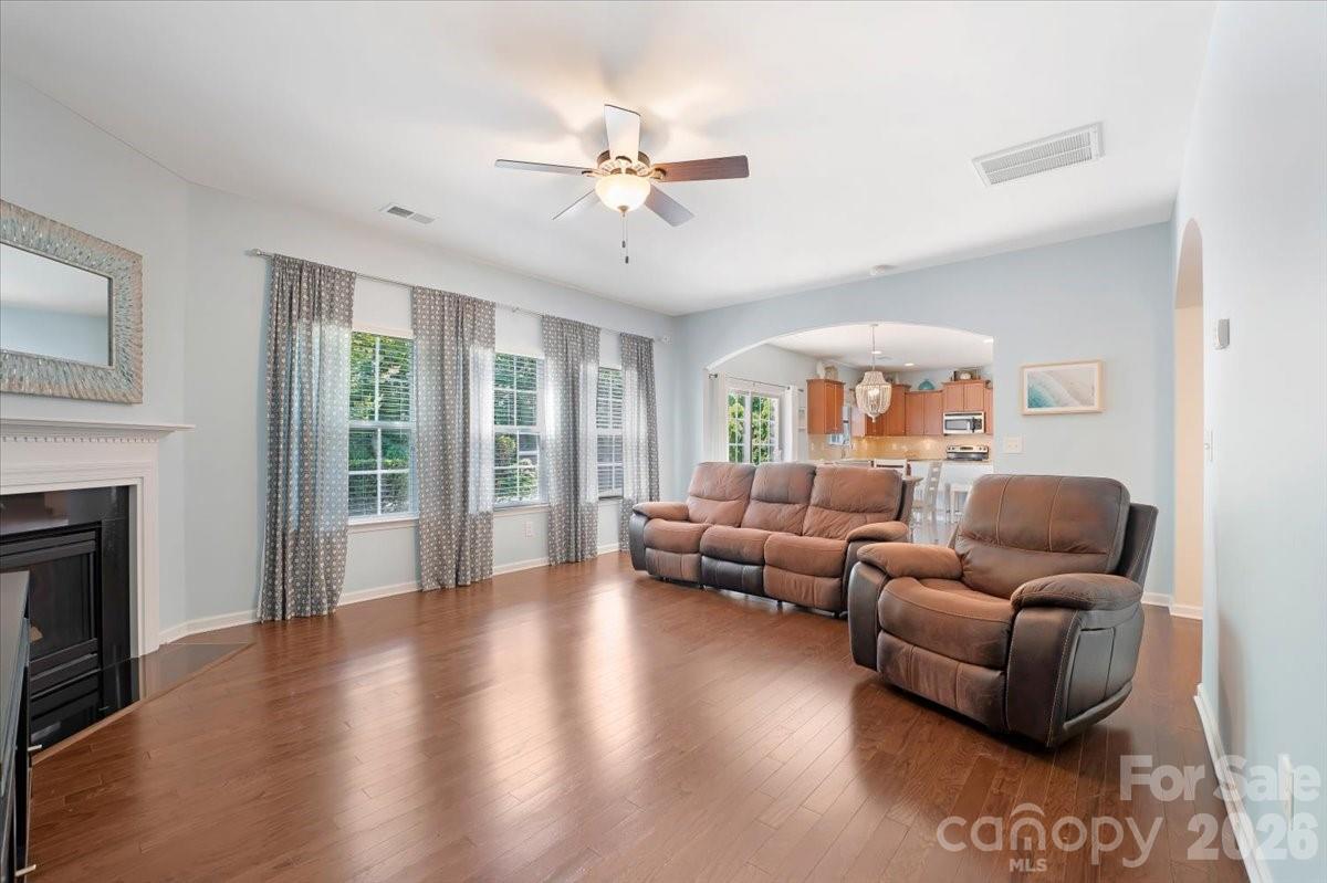 9718 Loughlin Lane — Charlotte