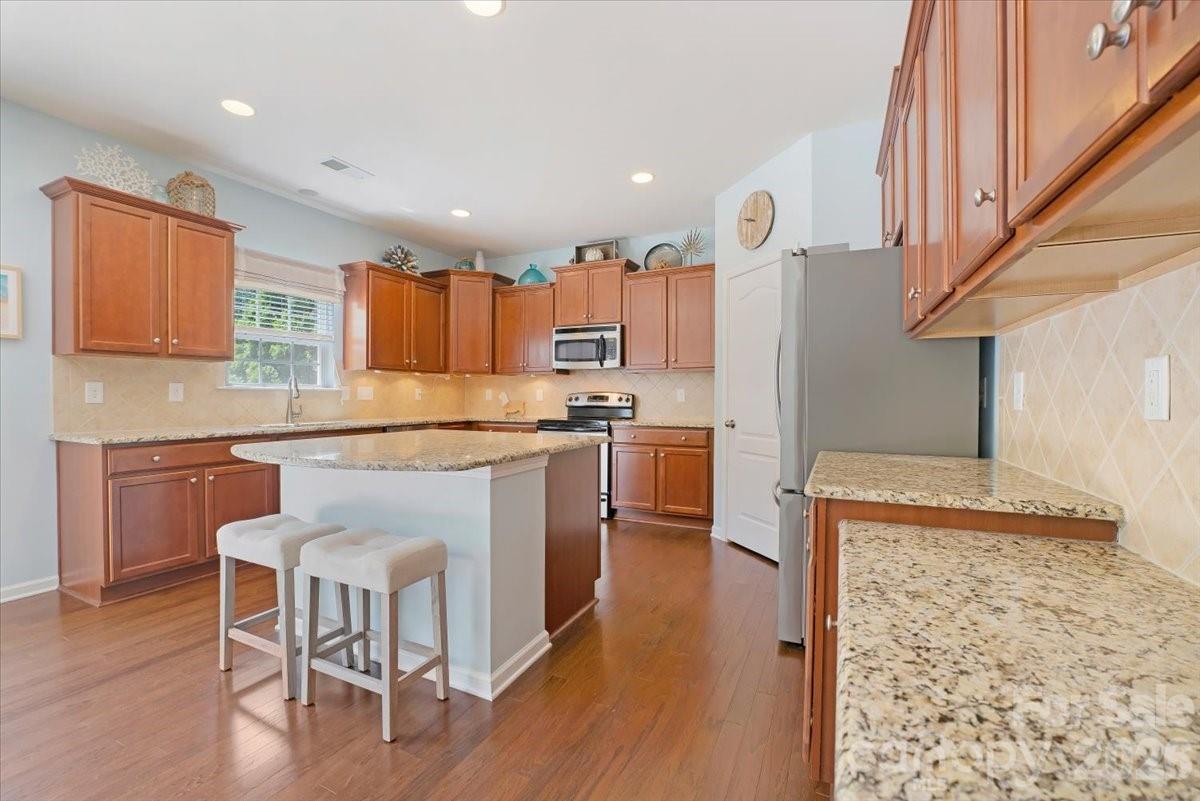 9718 Loughlin Lane — Charlotte