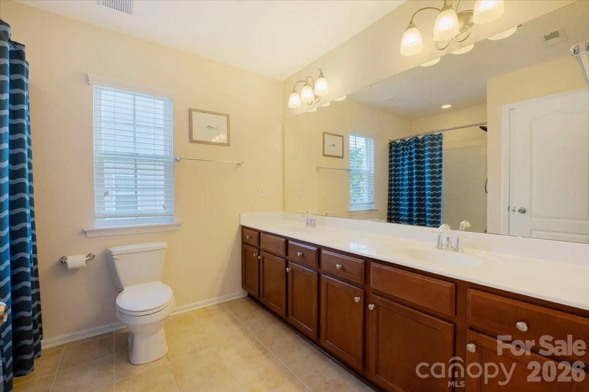 9718 Loughlin Lane — Charlotte
