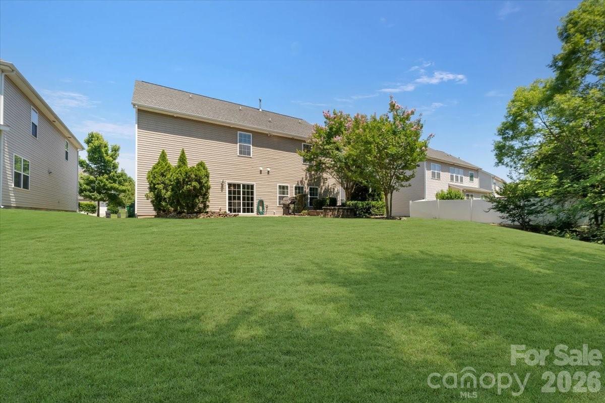 9718 Loughlin Lane — Charlotte