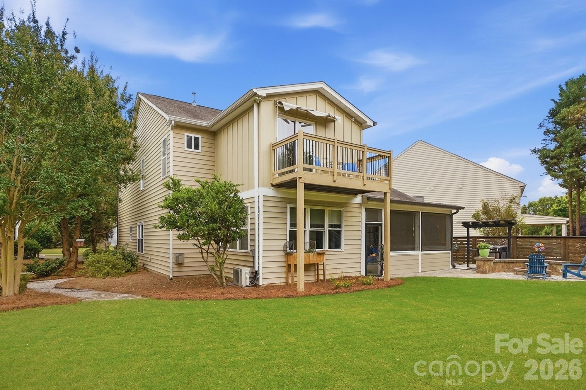 1424 Ridge Haven Road — Waxhaw