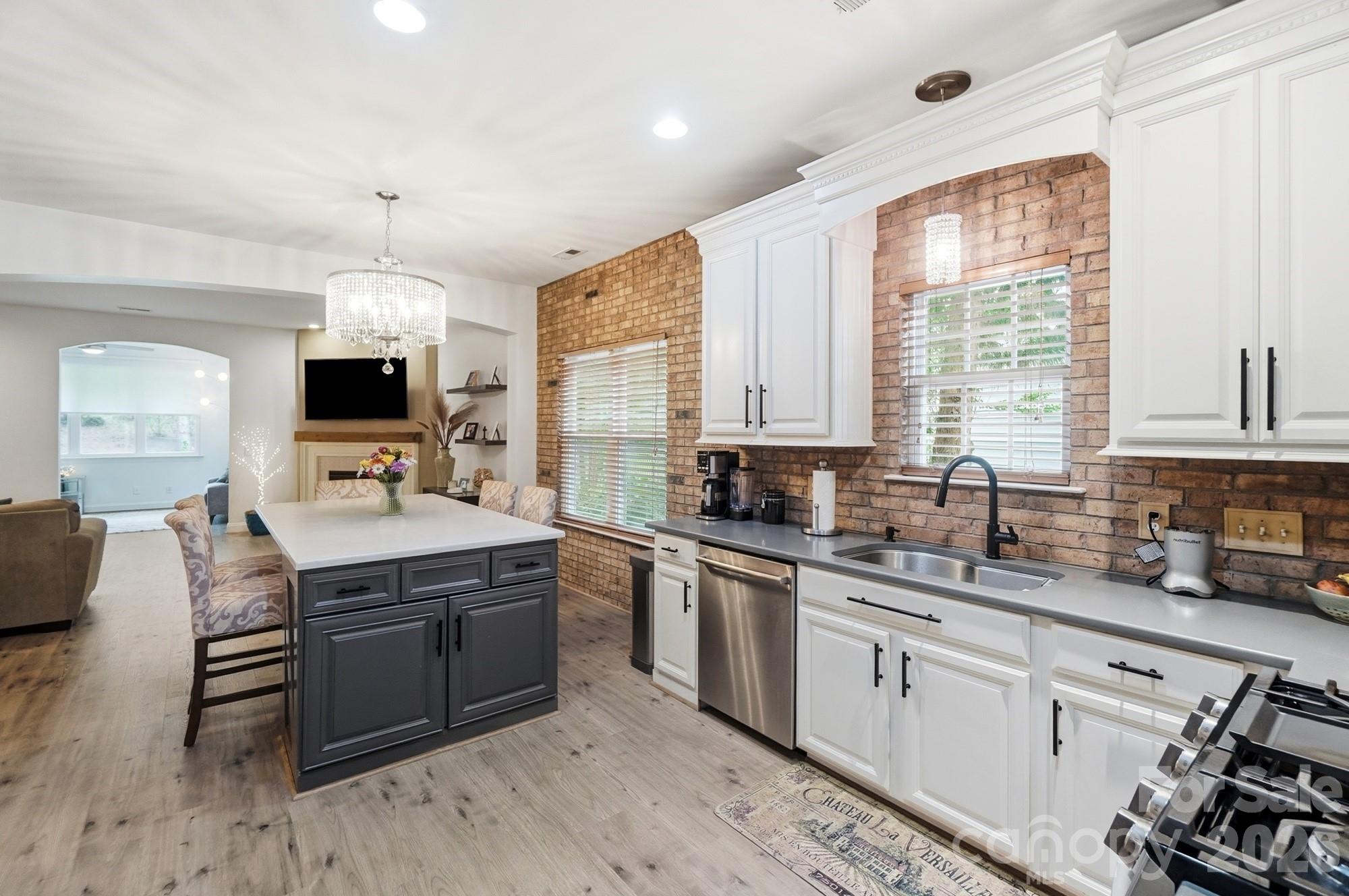 1424 Ridge Haven Road — Waxhaw