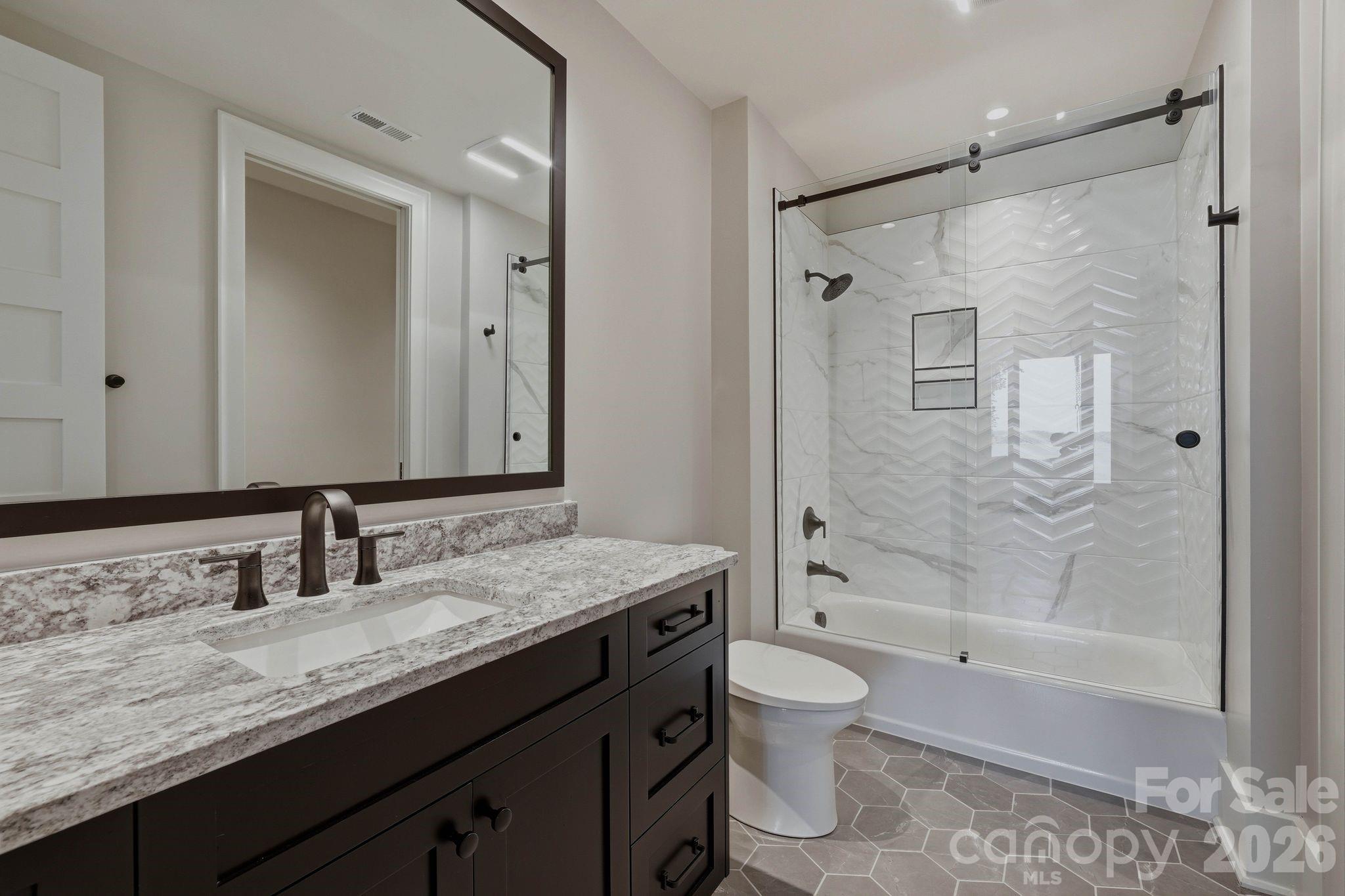 5915 Kiowa Road — Clover