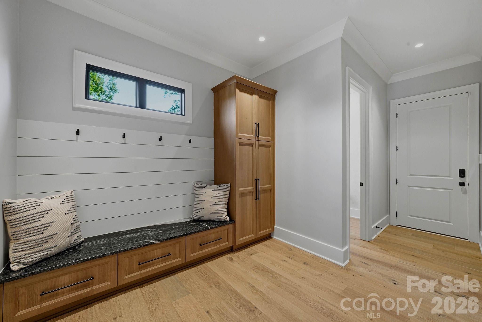 5915 Kiowa Road — Clover