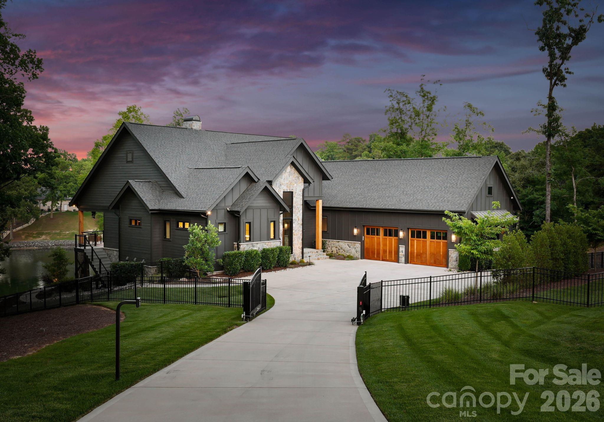 5915 Kiowa Road — Clover
