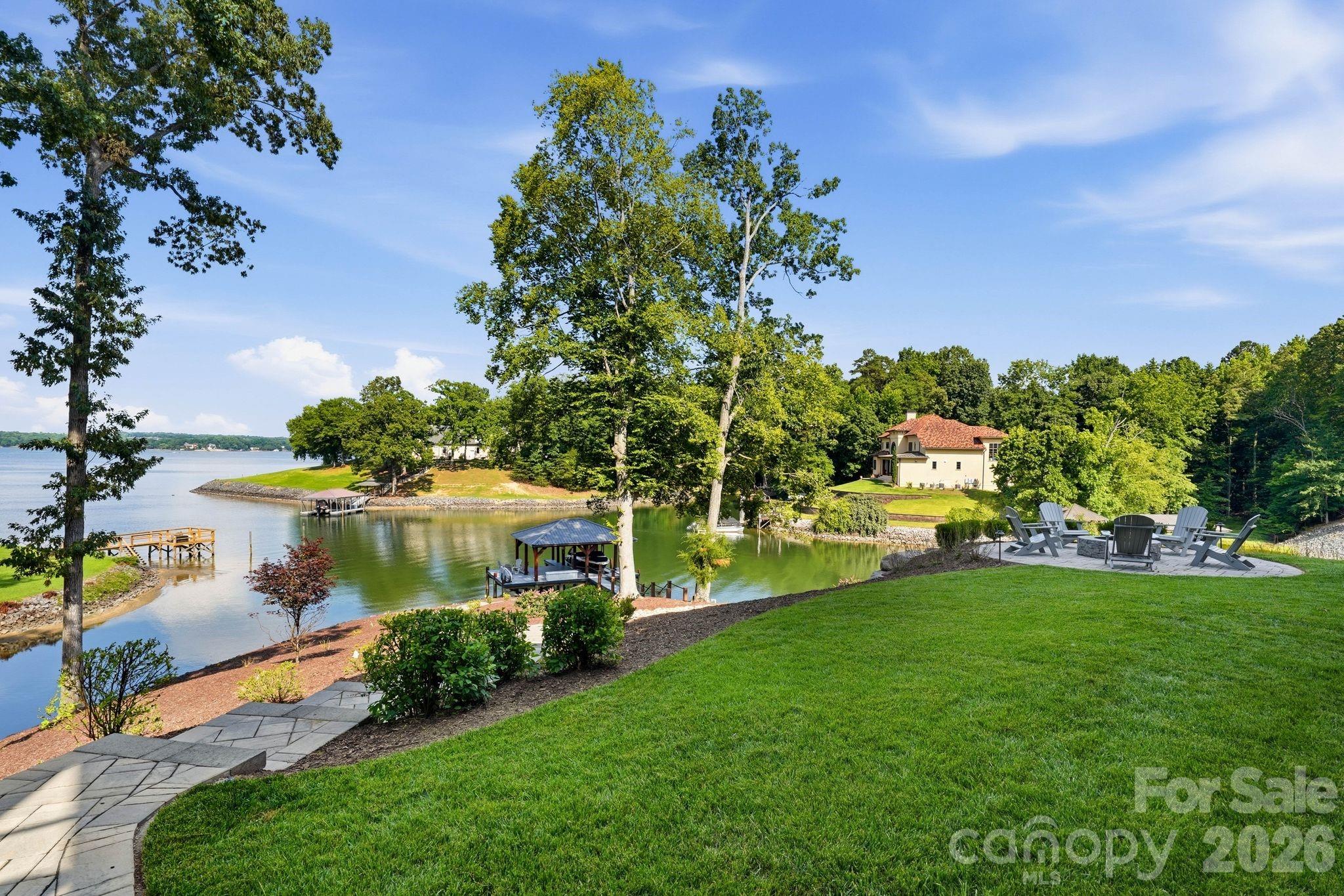 5915 Kiowa Road — Clover