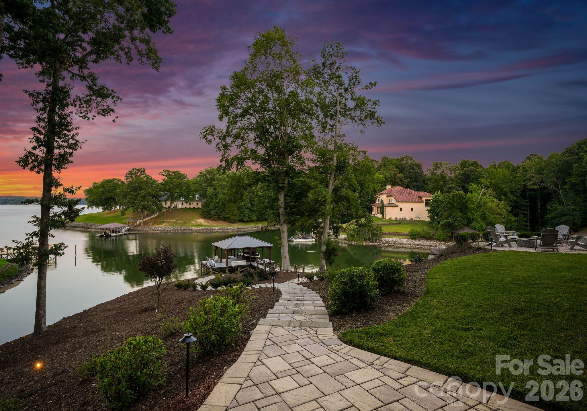 5915 Kiowa Road — Clover