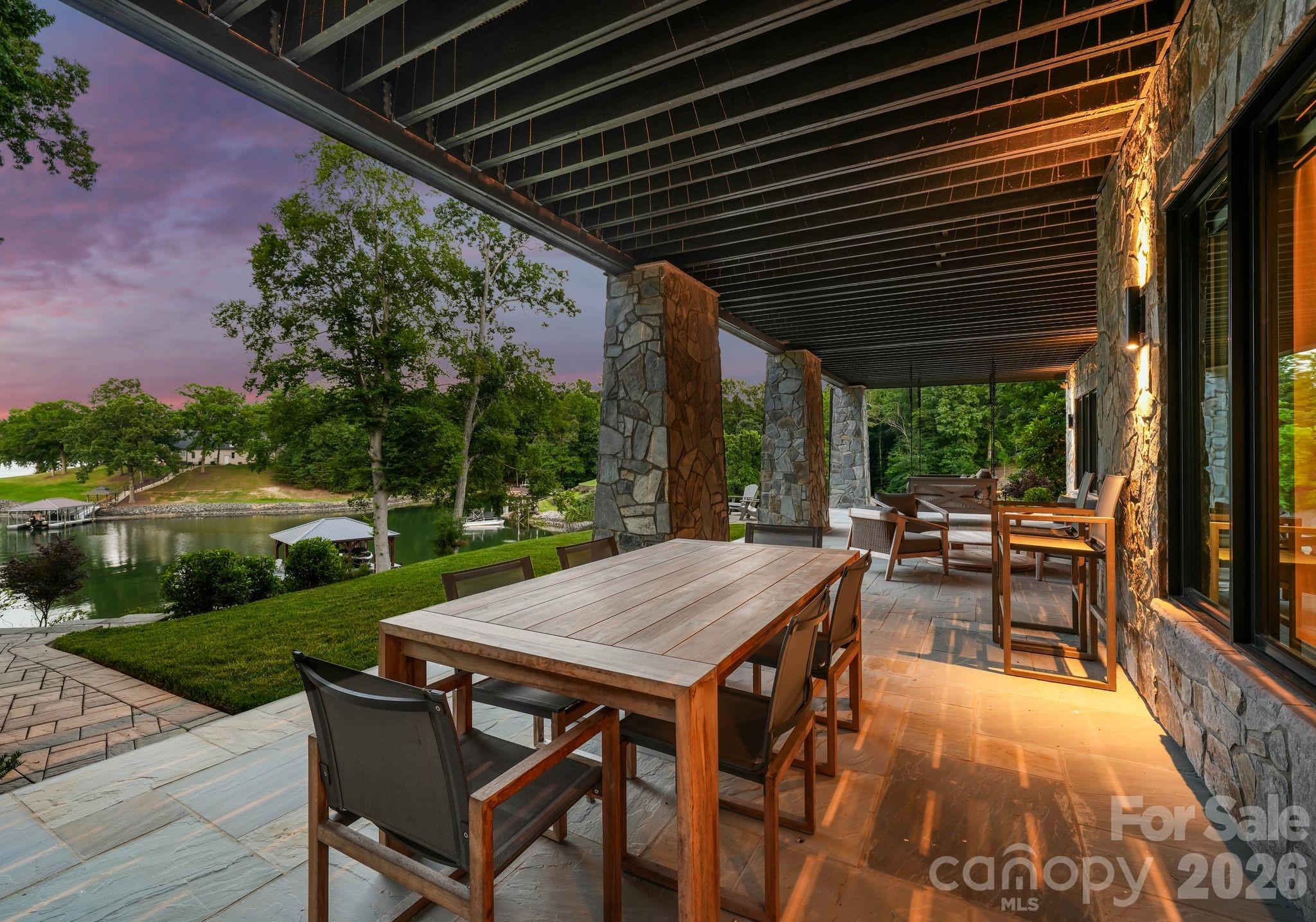 5915 Kiowa Road — Clover