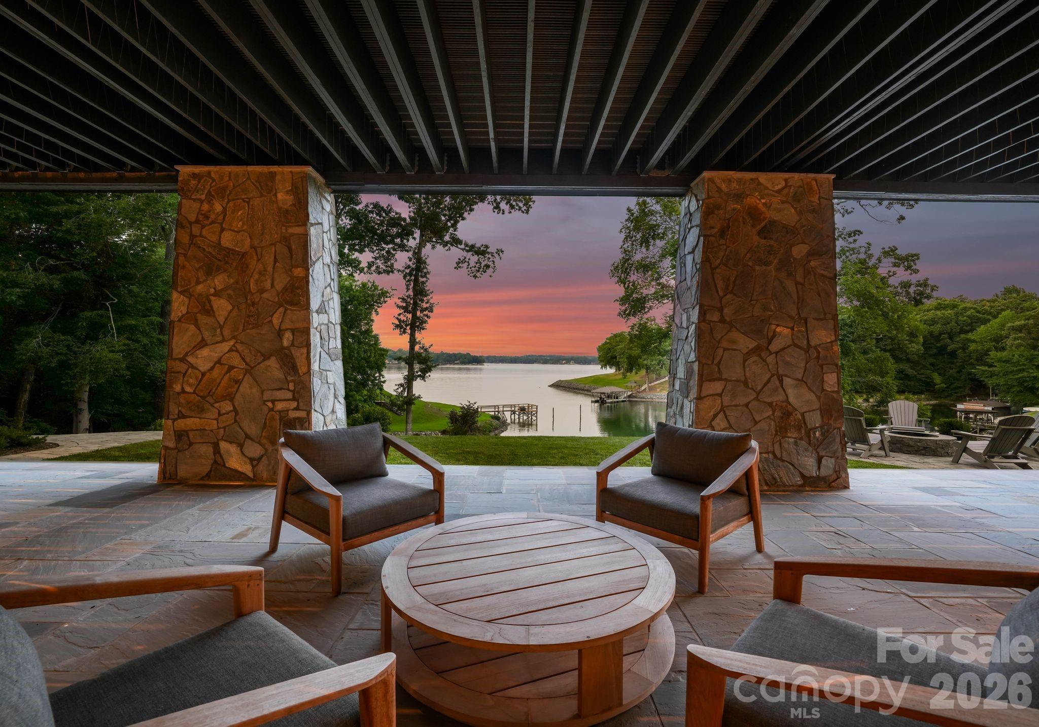 5915 Kiowa Road — Clover