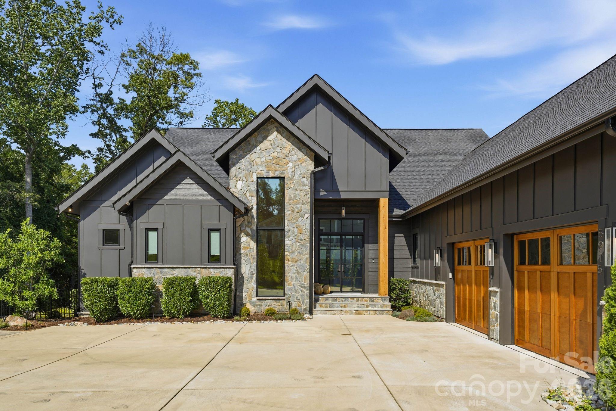 5915 Kiowa Road — Clover
