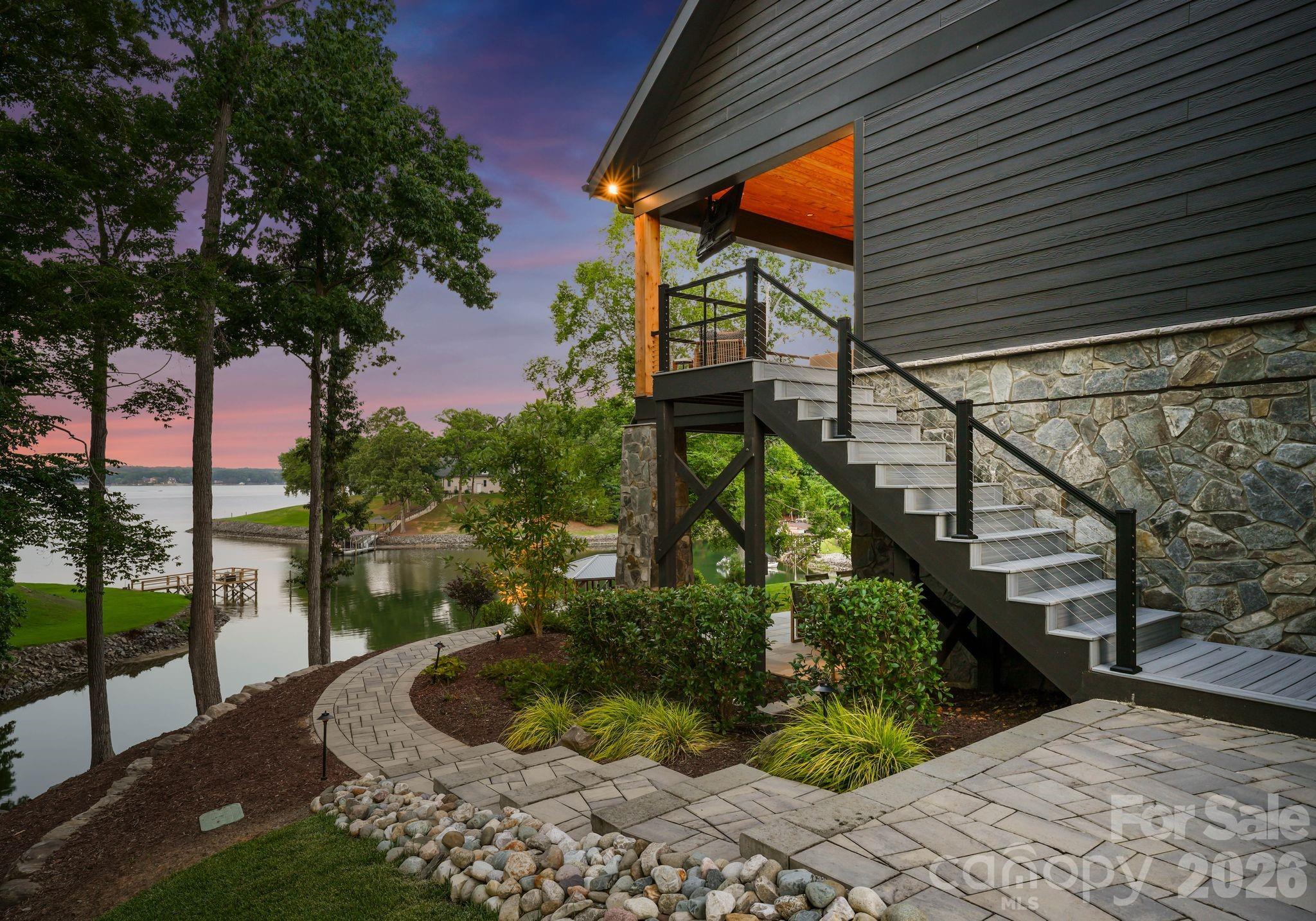 5915 Kiowa Road — Clover