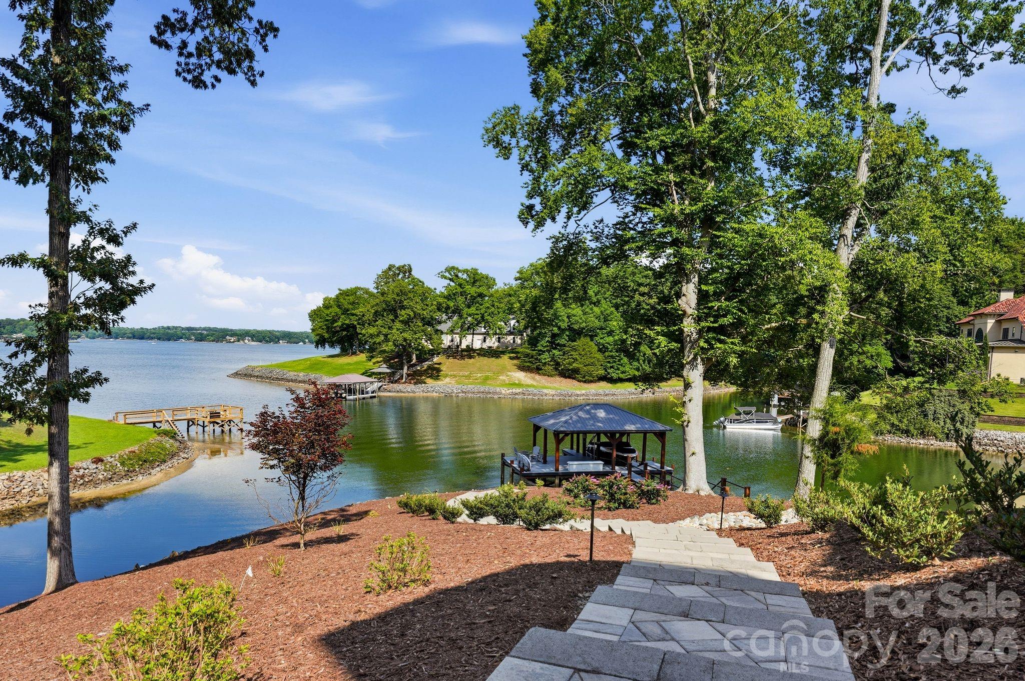 5915 Kiowa Road — Clover