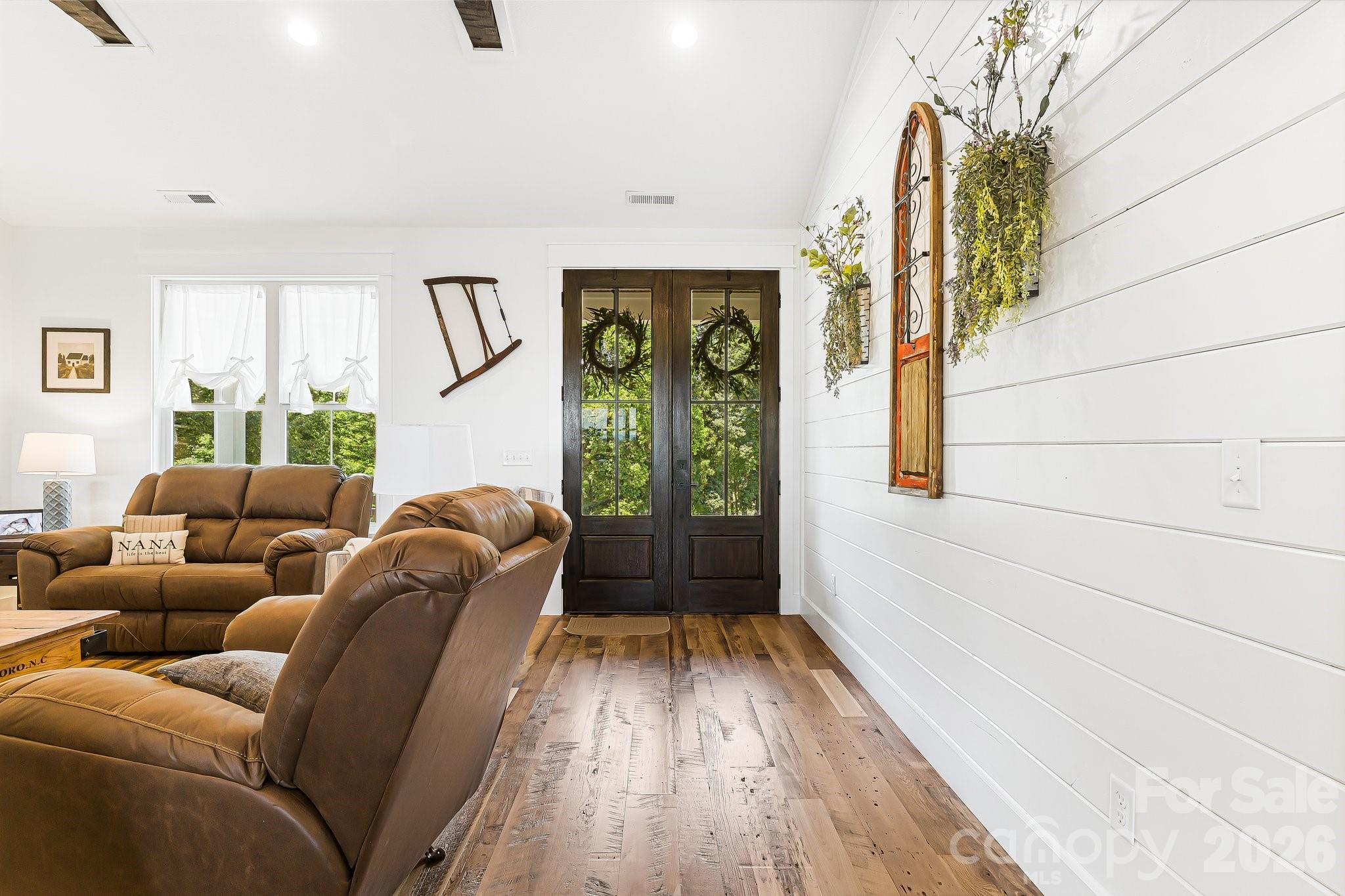 615 Don Felmet Road — Marshall