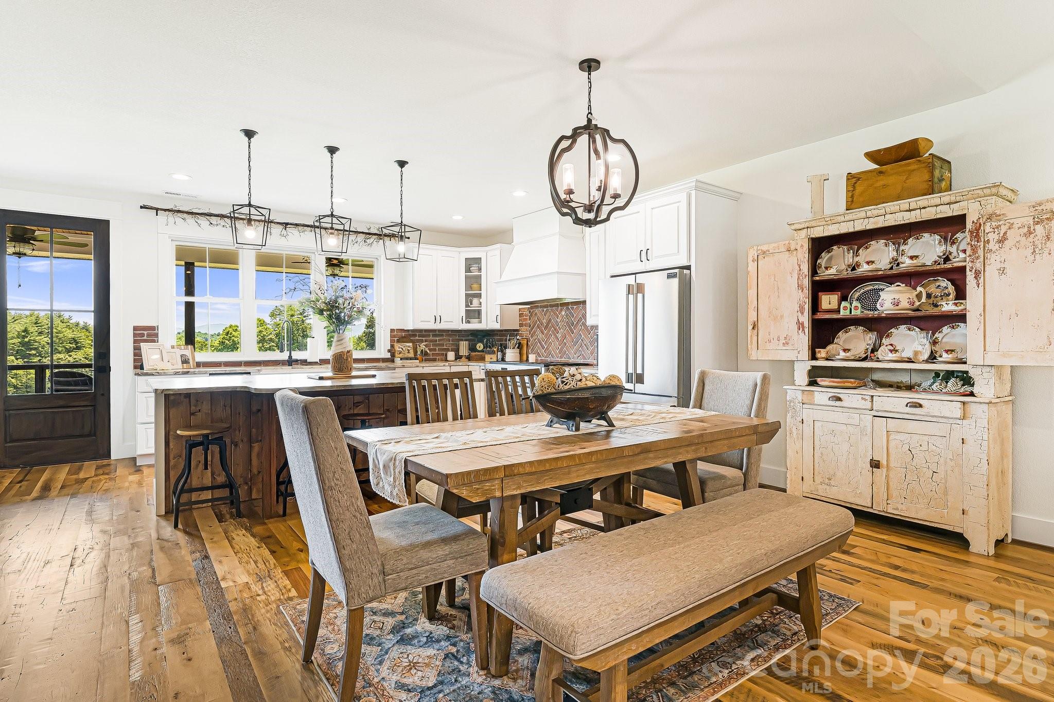 615 Don Felmet Road — Marshall