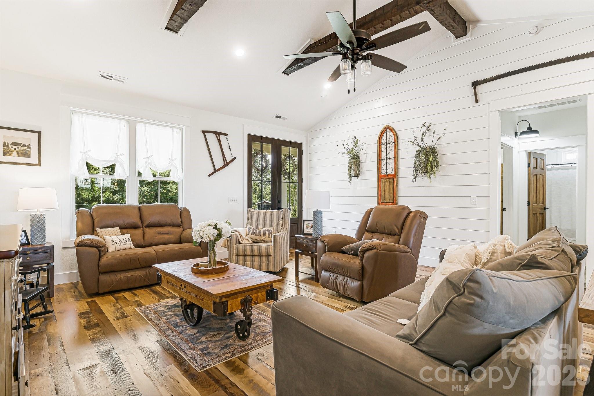 615 Don Felmet Road — Marshall
