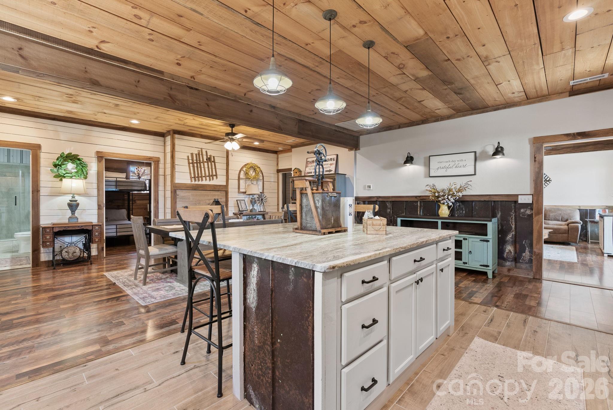615 Don Felmet Road — Marshall