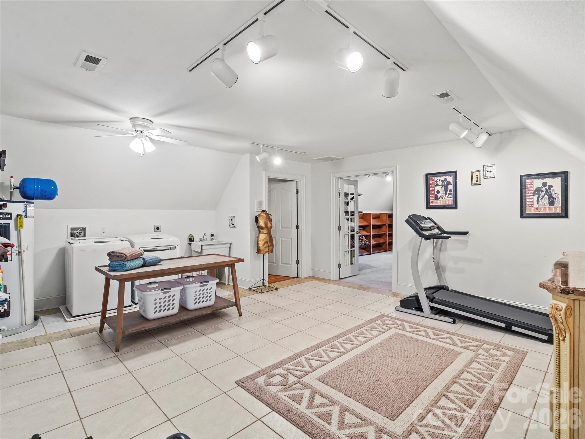 2983 Rockwood Drive — Lenoir