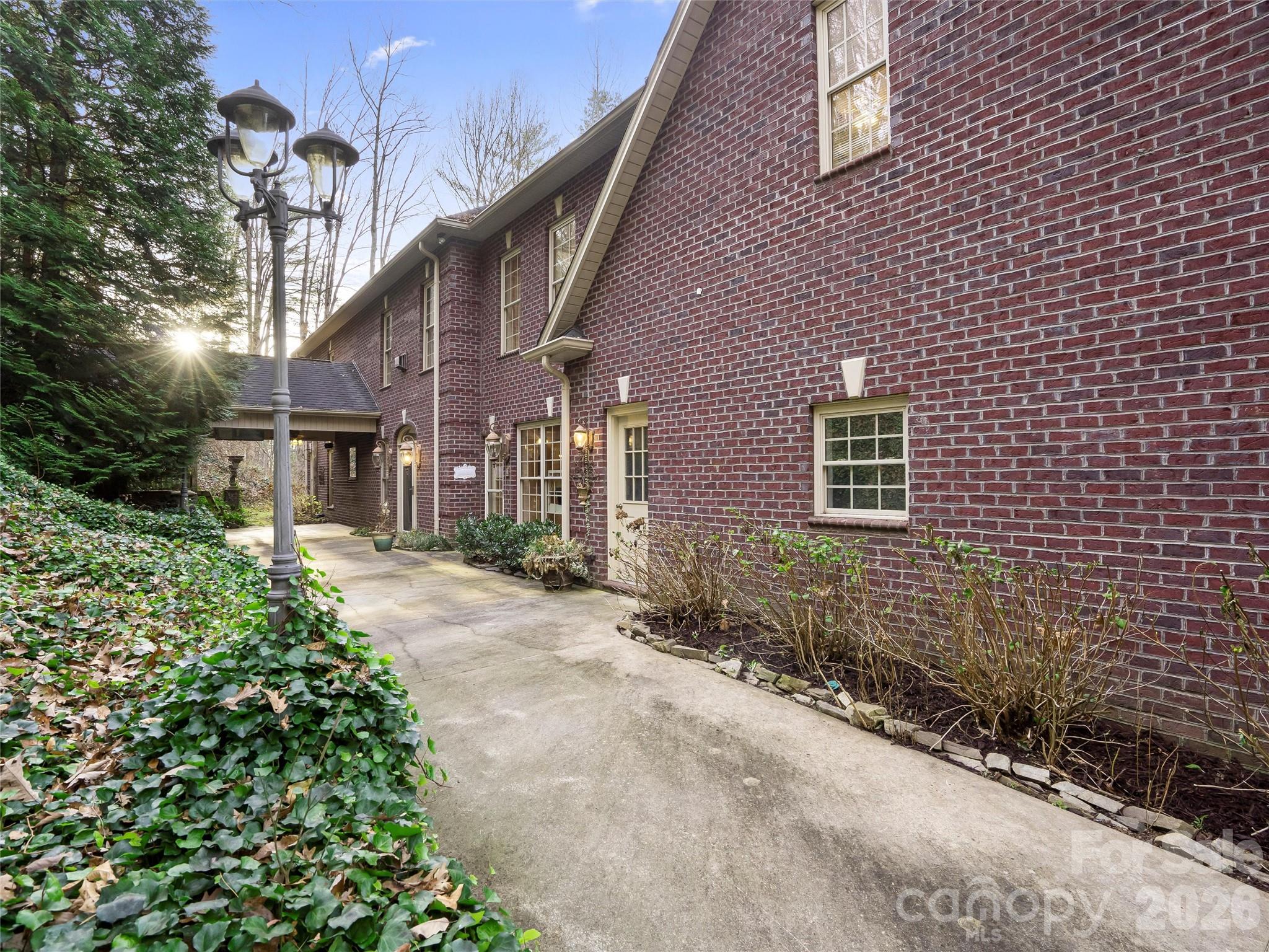 2983 Rockwood Drive — Lenoir