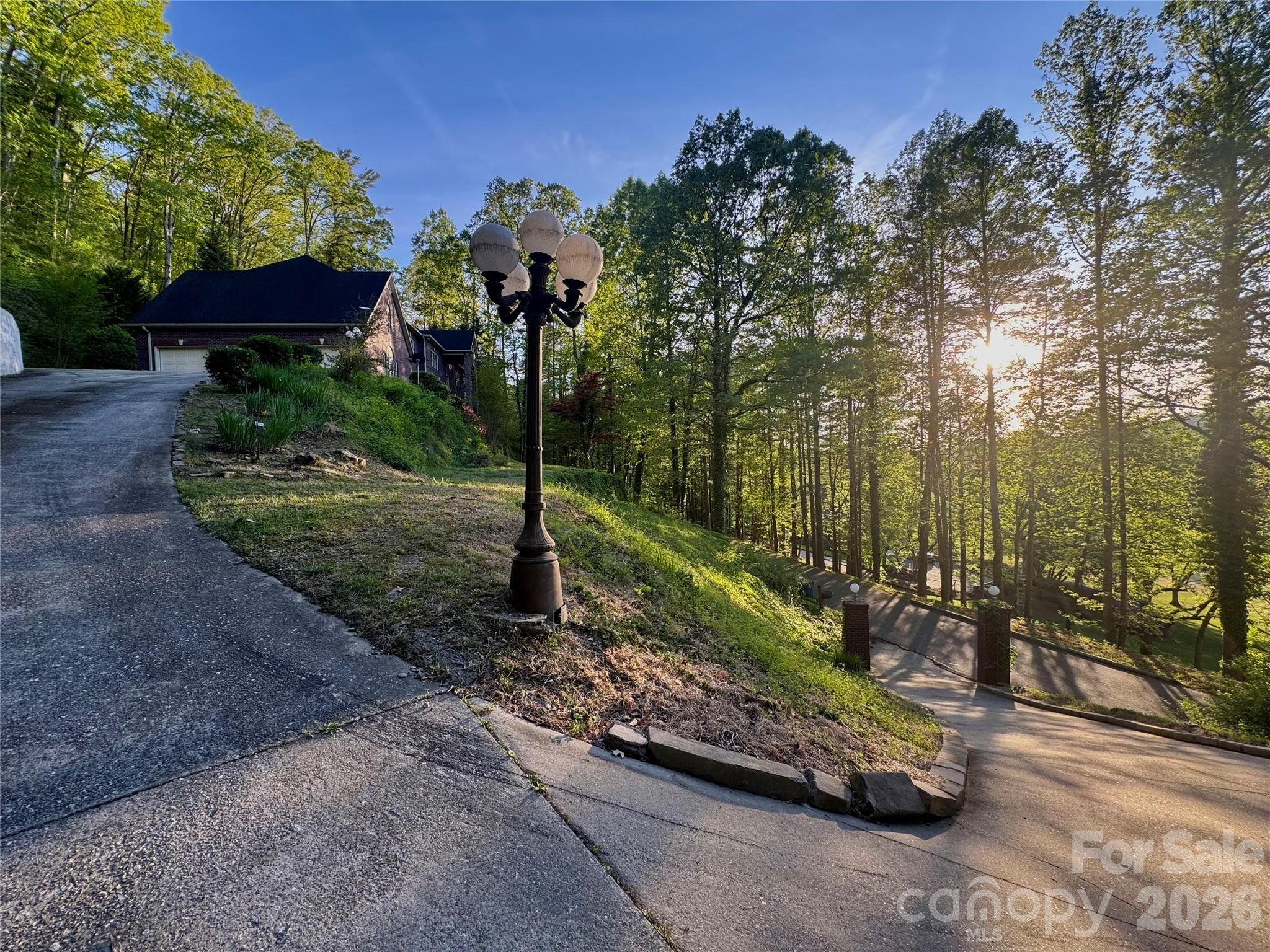 2983 Rockwood Drive — Lenoir
