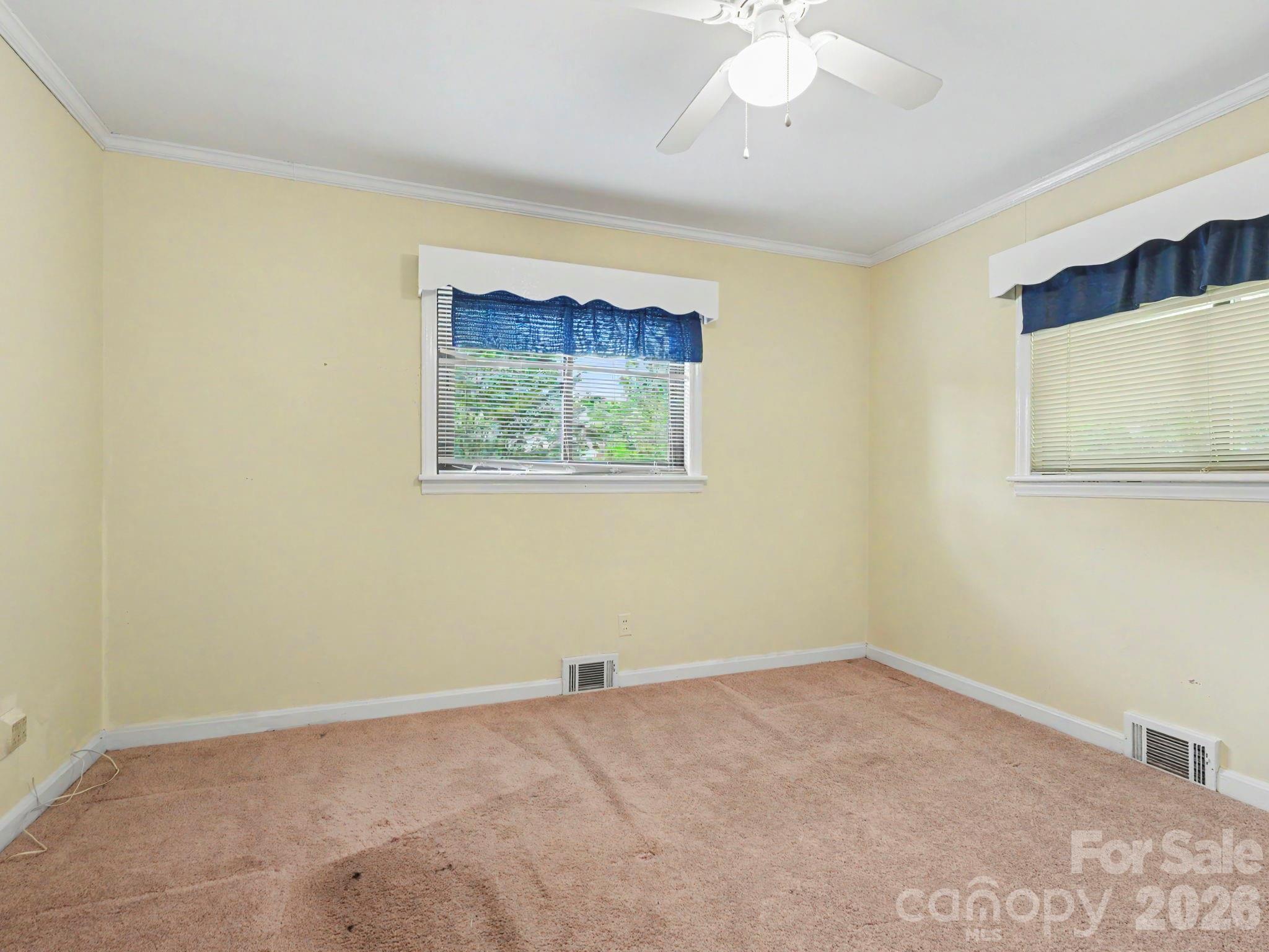 1006 S Main Street — Landis
