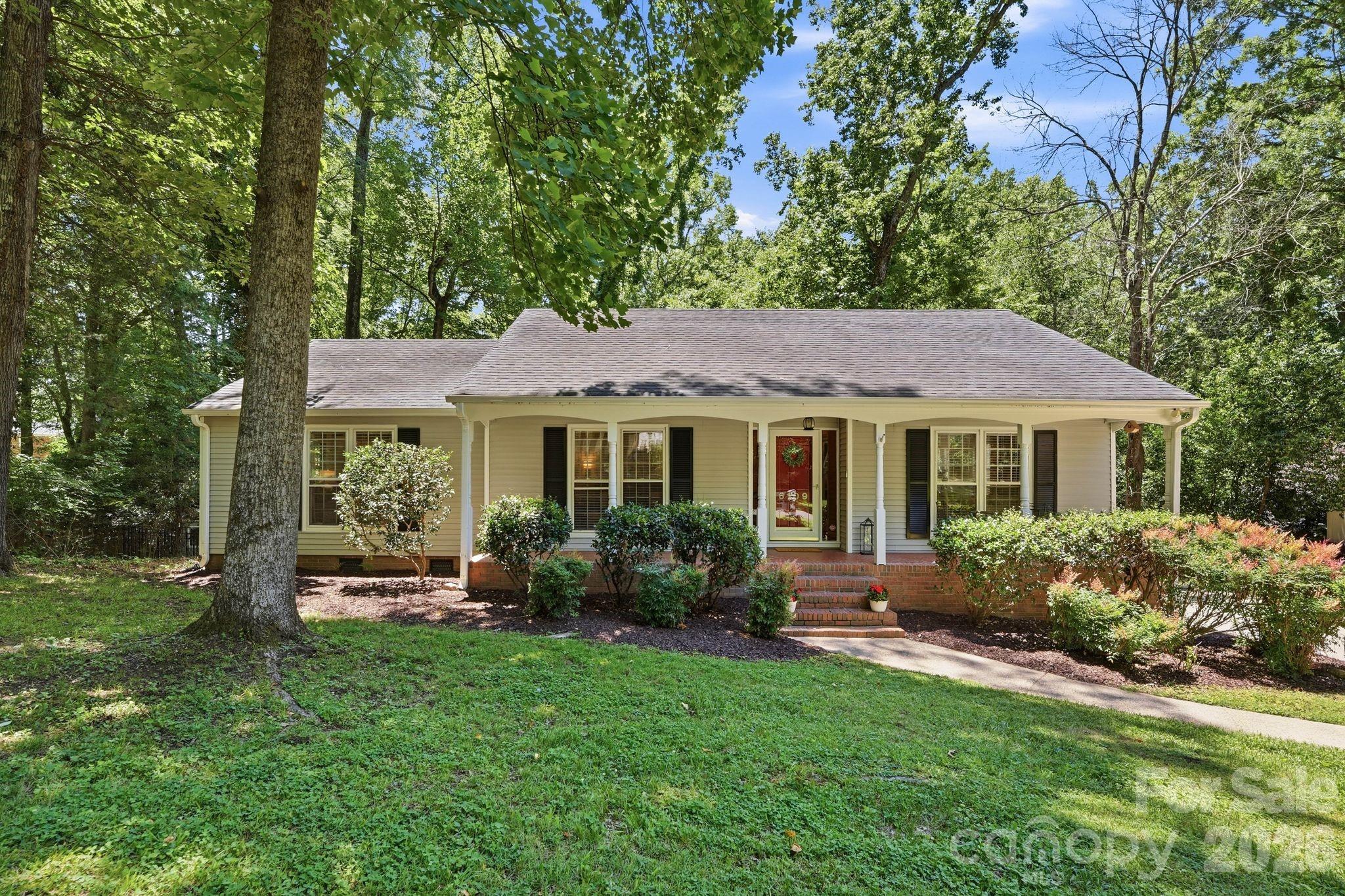 6109 Kingstree Drive — Charlotte