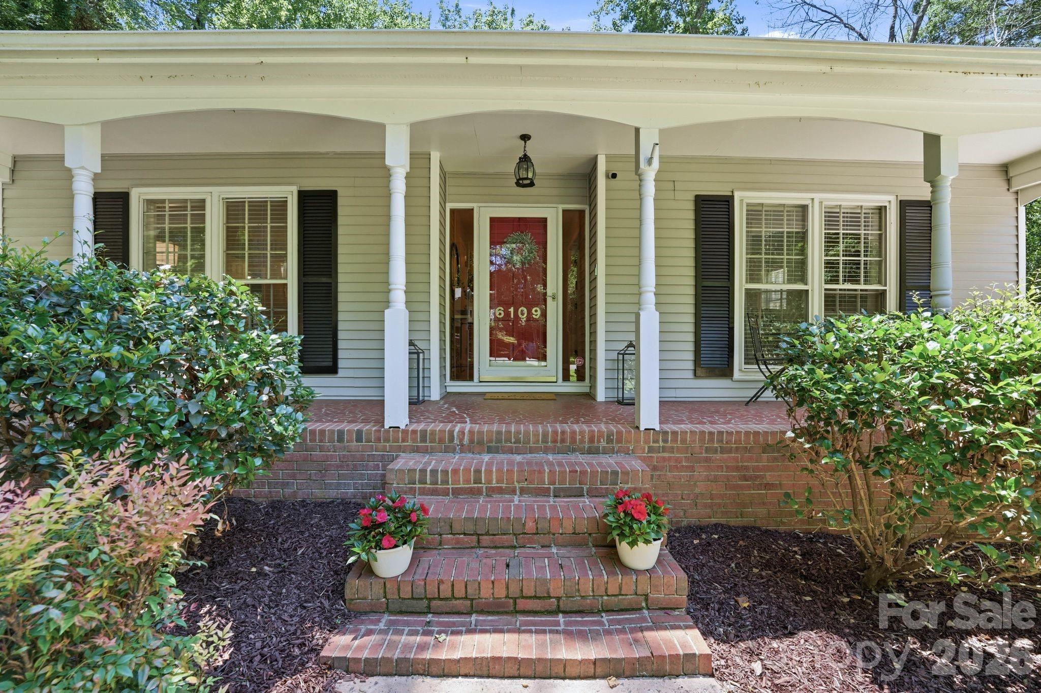 6109 Kingstree Drive — Charlotte