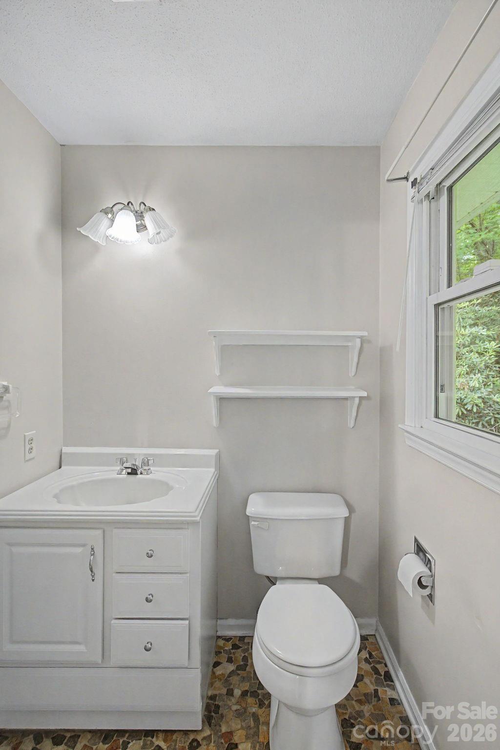 22 Mayfair Drive — Candler