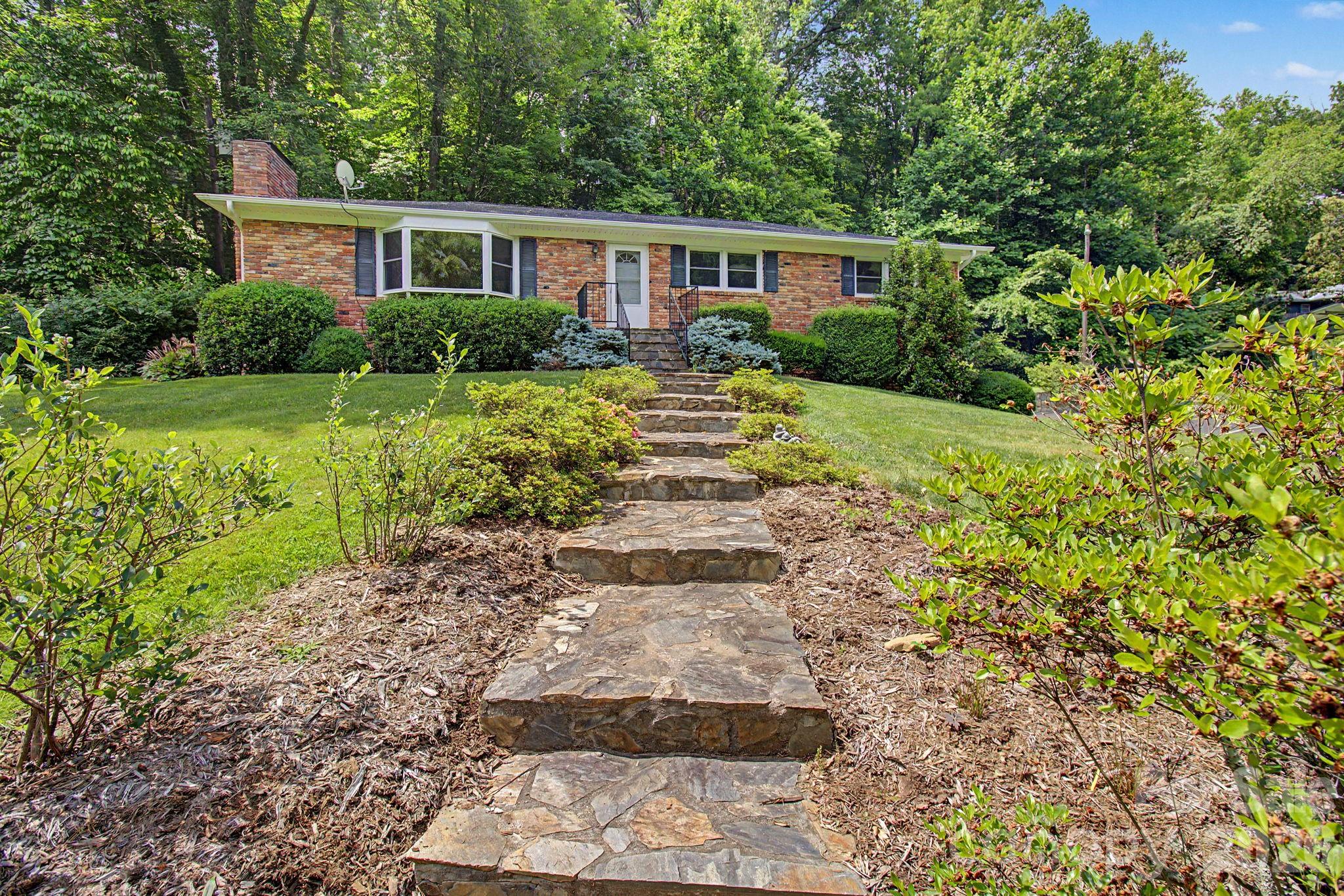 22 Mayfair Drive — Candler