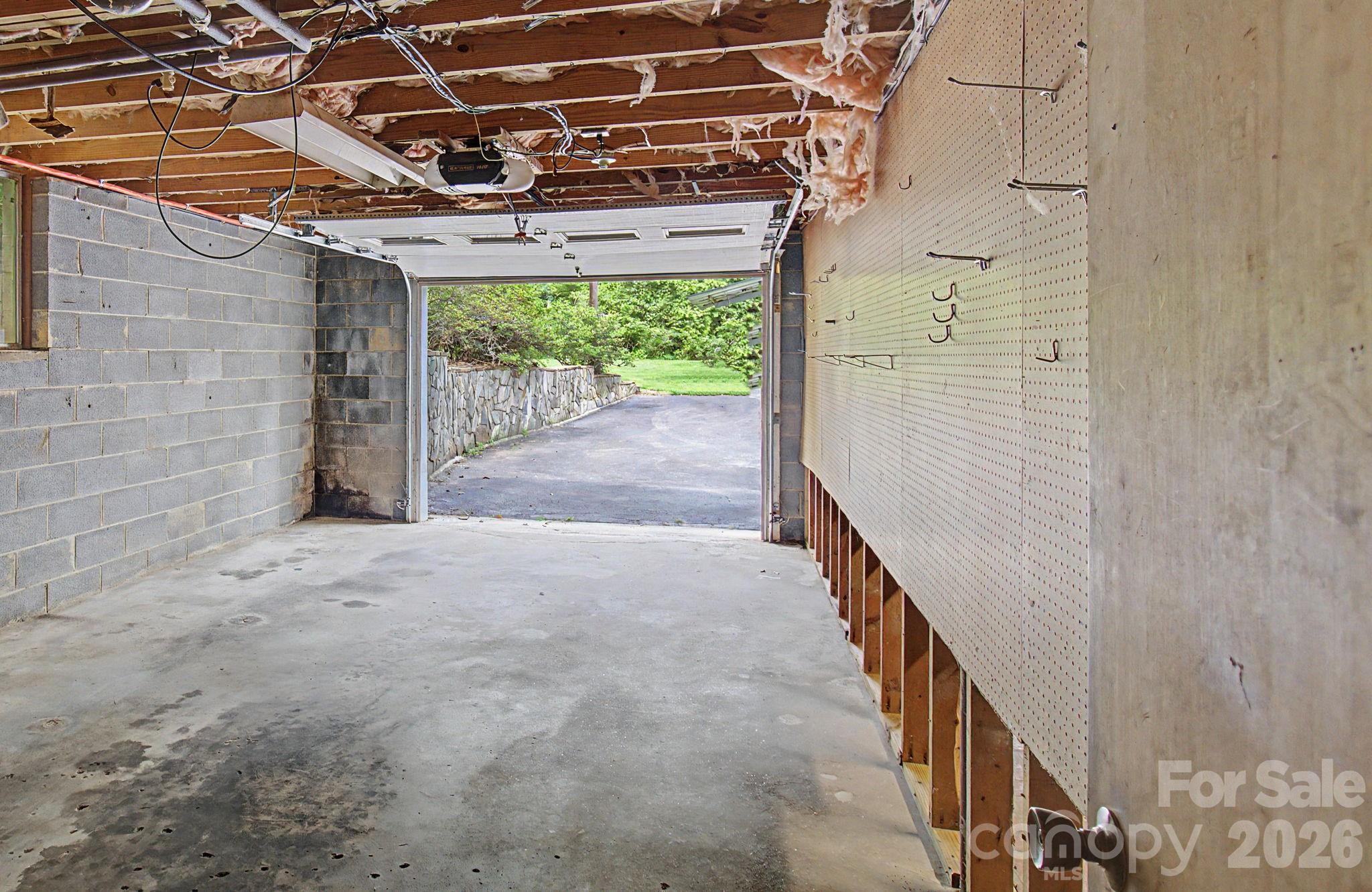 22 Mayfair Drive — Candler