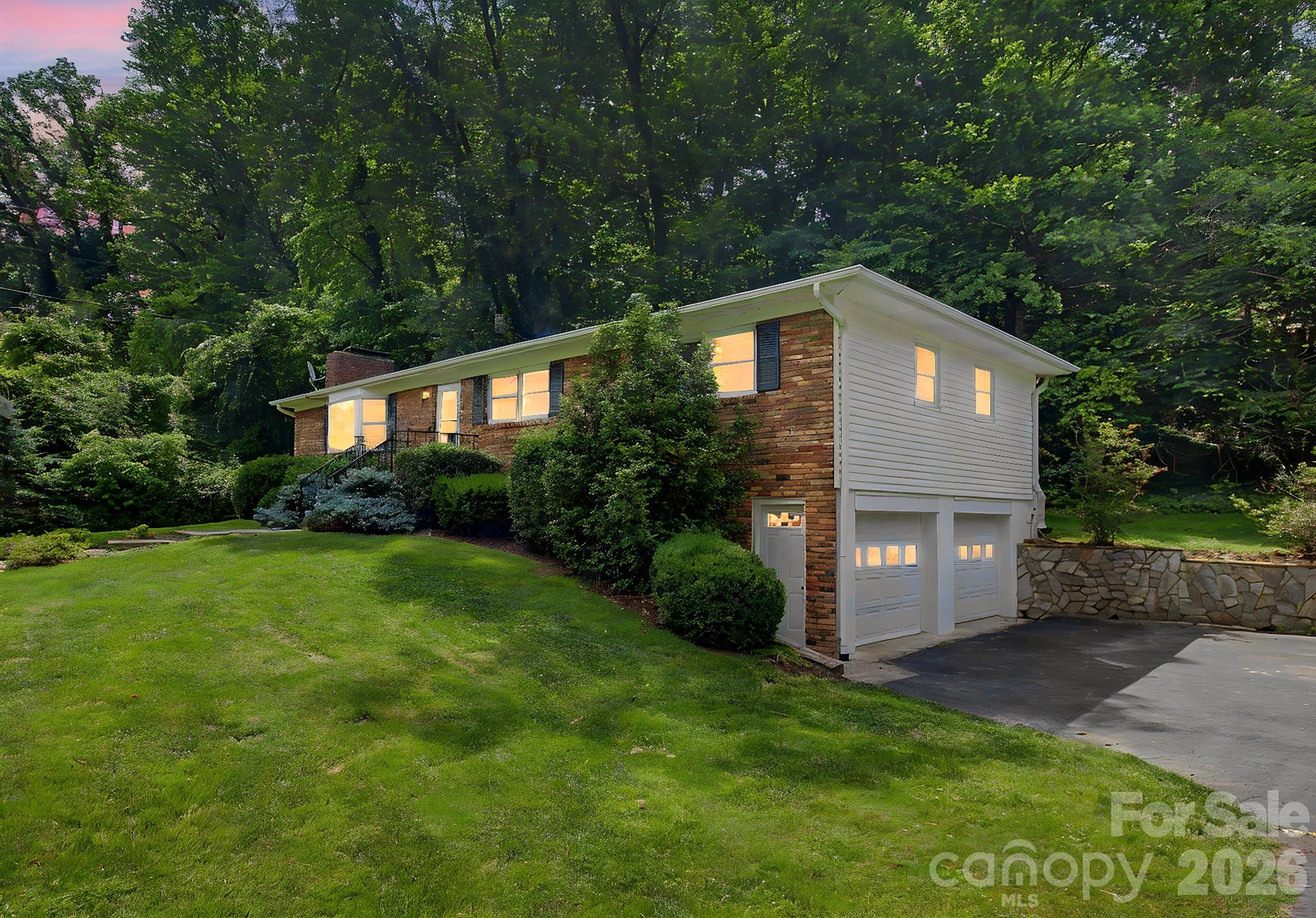22 Mayfair Drive — Candler