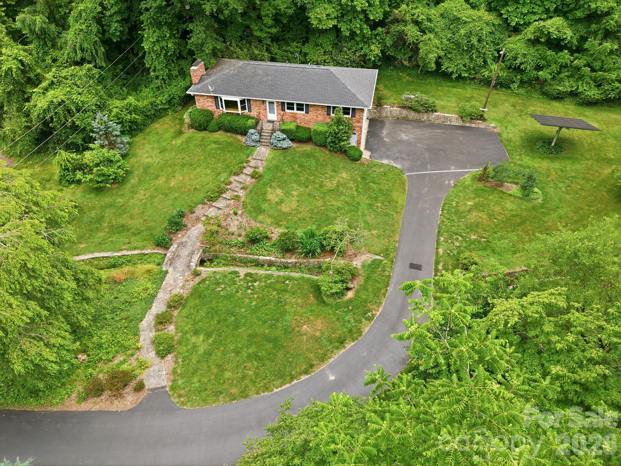 22 Mayfair Drive — Candler
