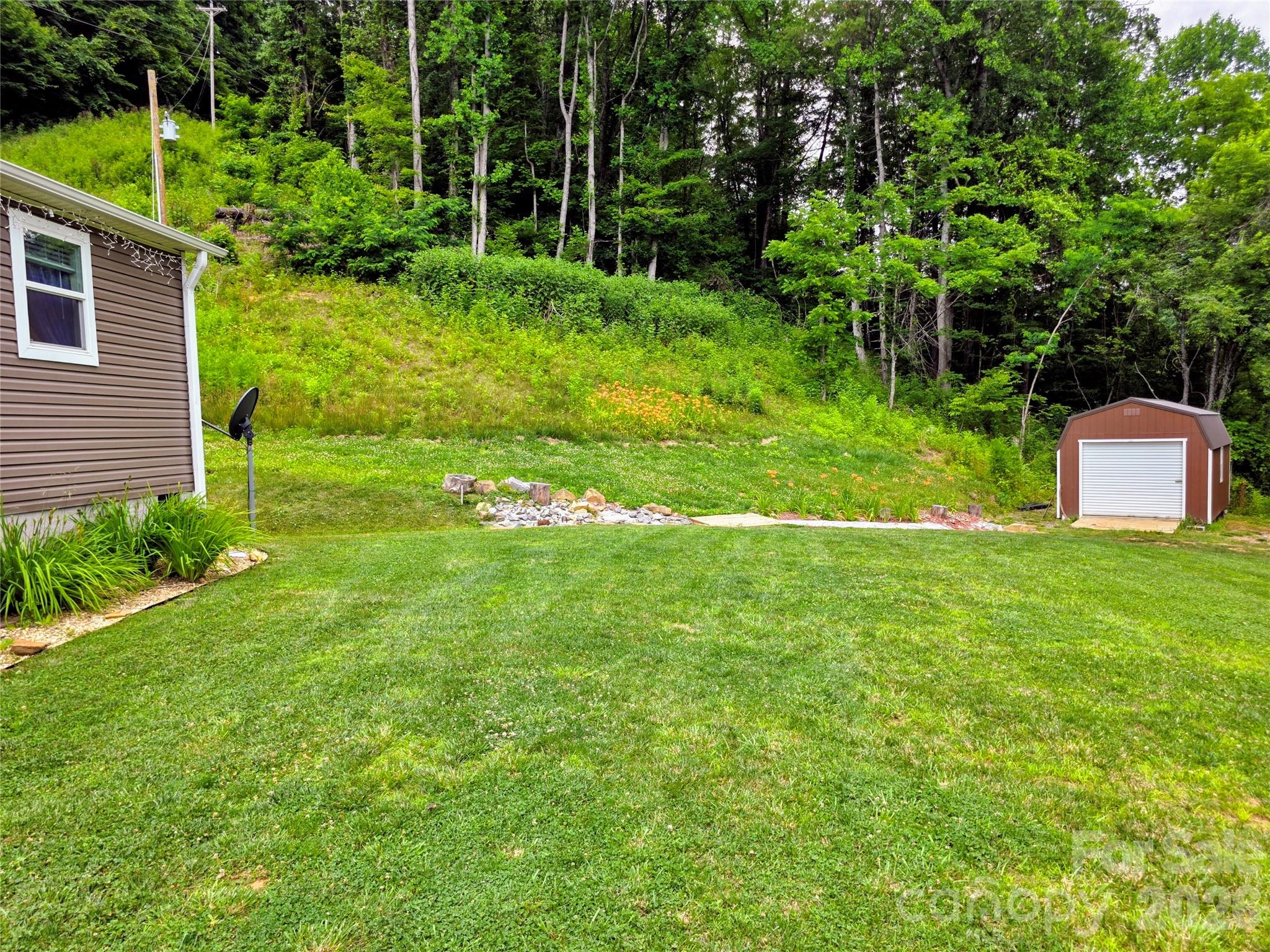 30 Evergreen Road — Burnsville