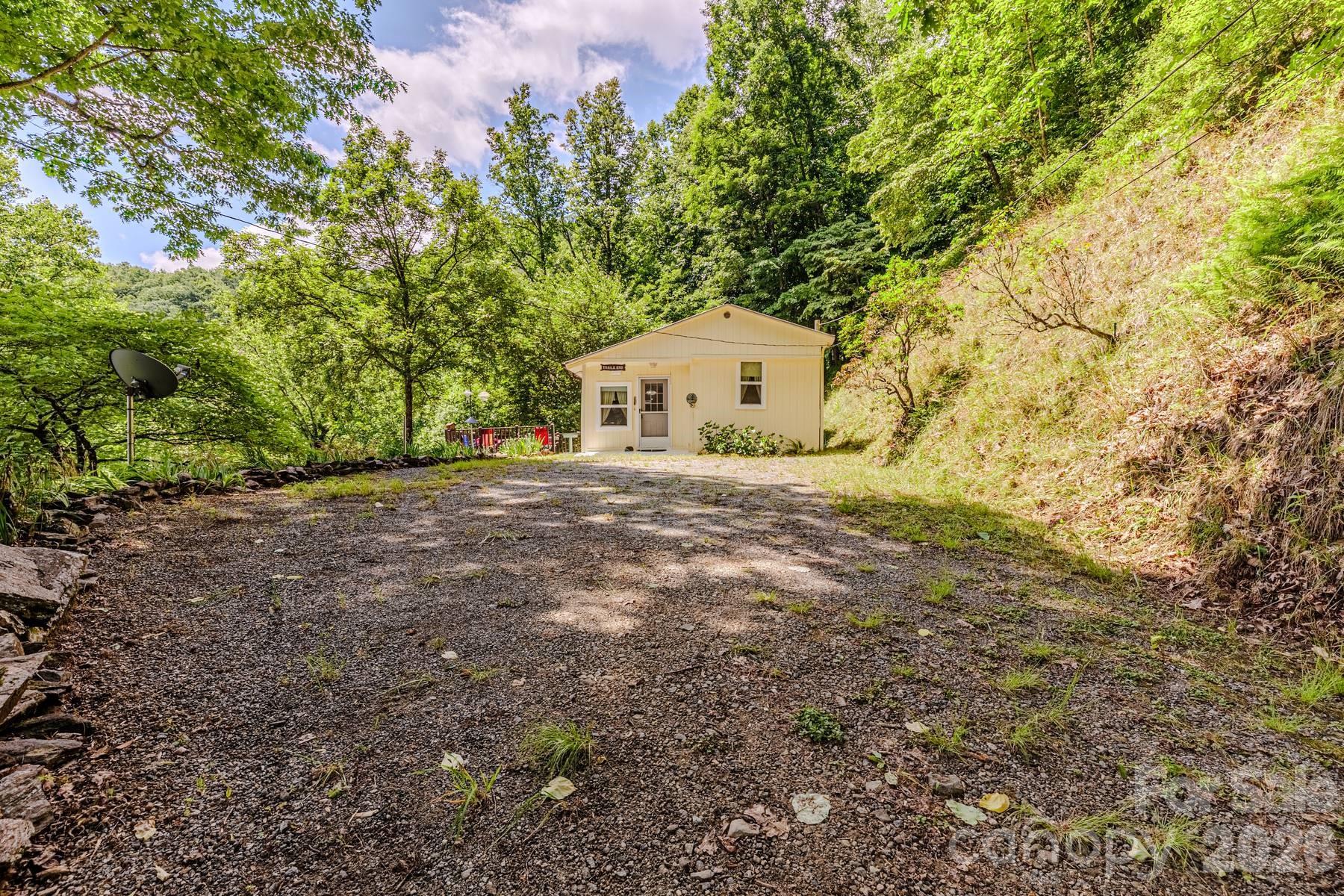 1680 Williamson Road — Whittier