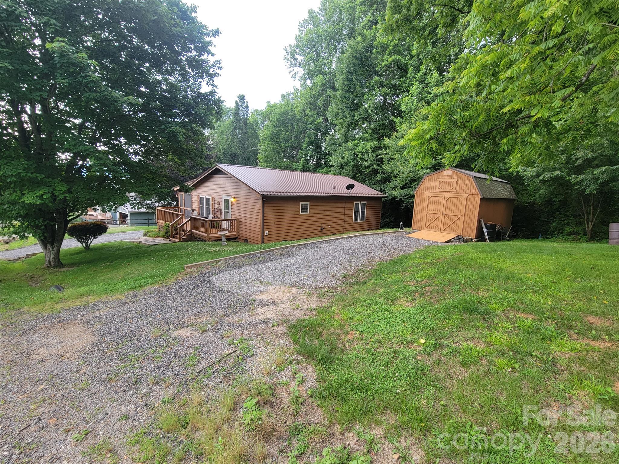 131 Dahlia Lane — Waynesville