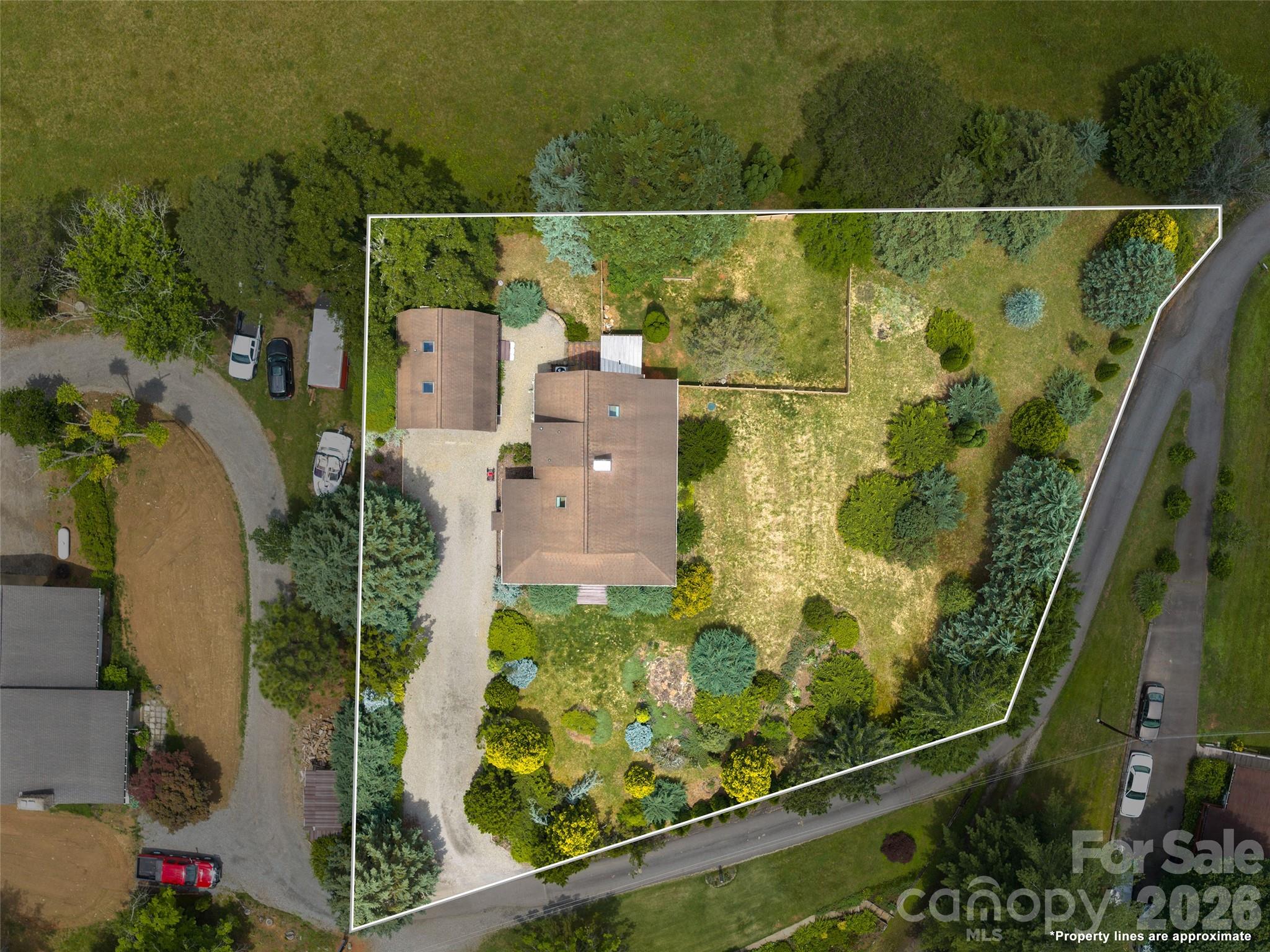 7 Hope Lane — Weaverville