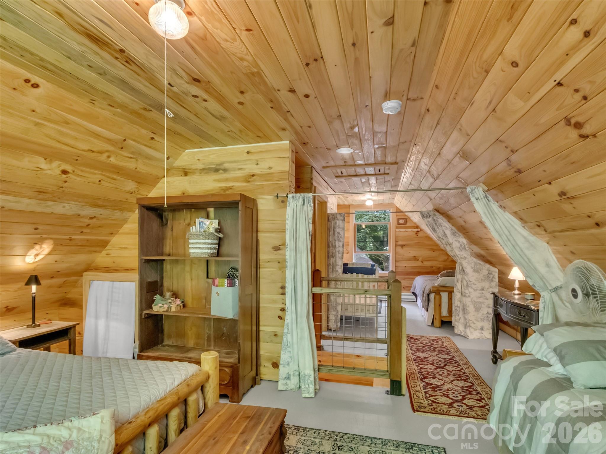 85 Lady Slipper Trail — Hot Springs