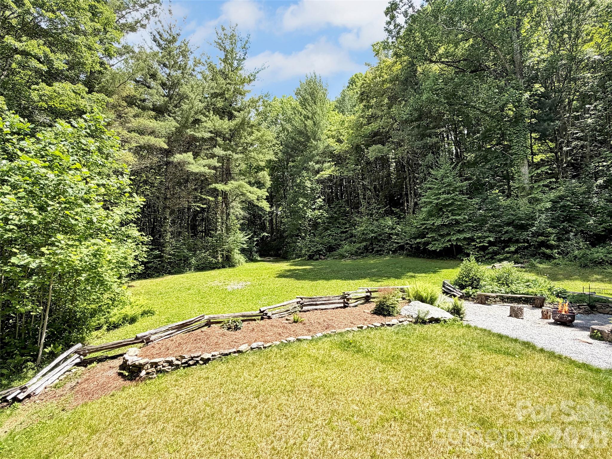 85 Lady Slipper Trail — Hot Springs