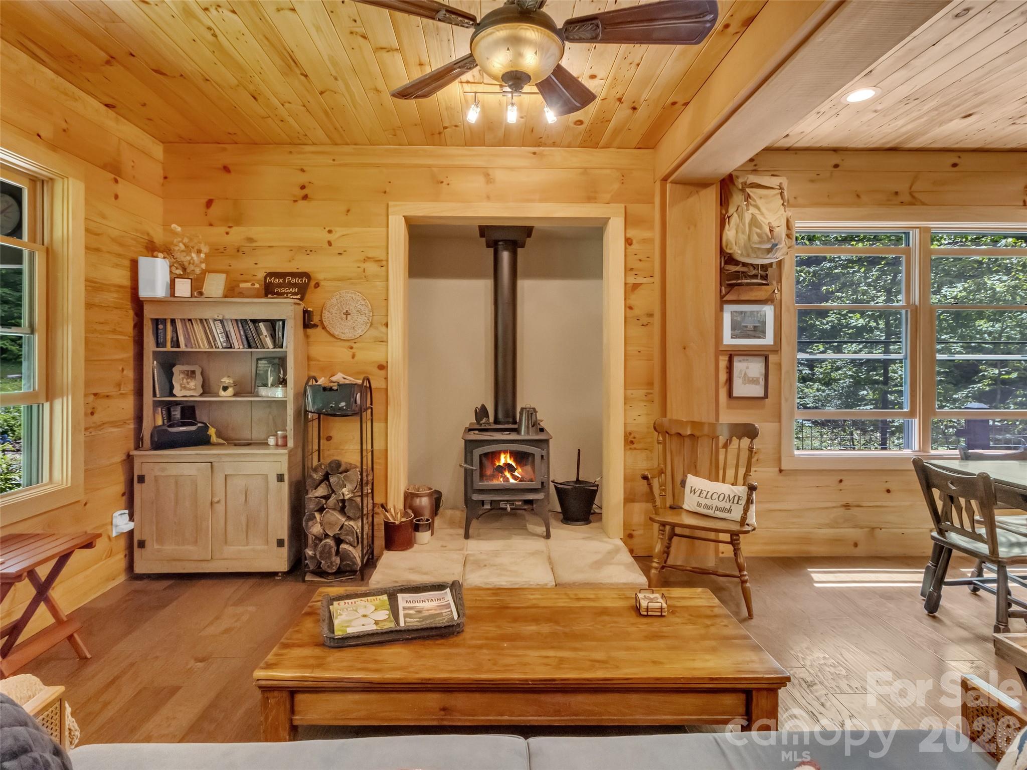 85 Lady Slipper Trail — Hot Springs