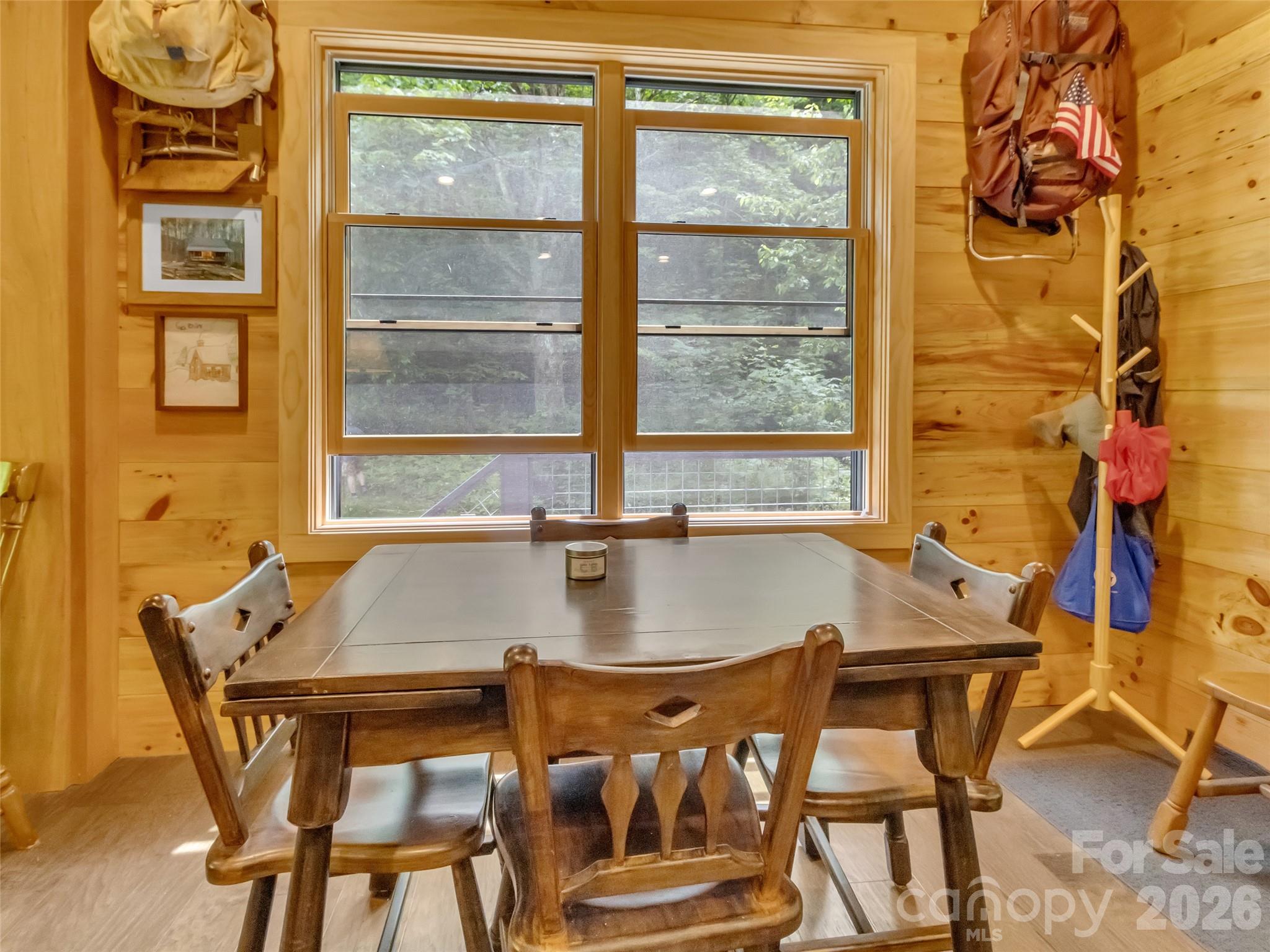 85 Lady Slipper Trail — Hot Springs