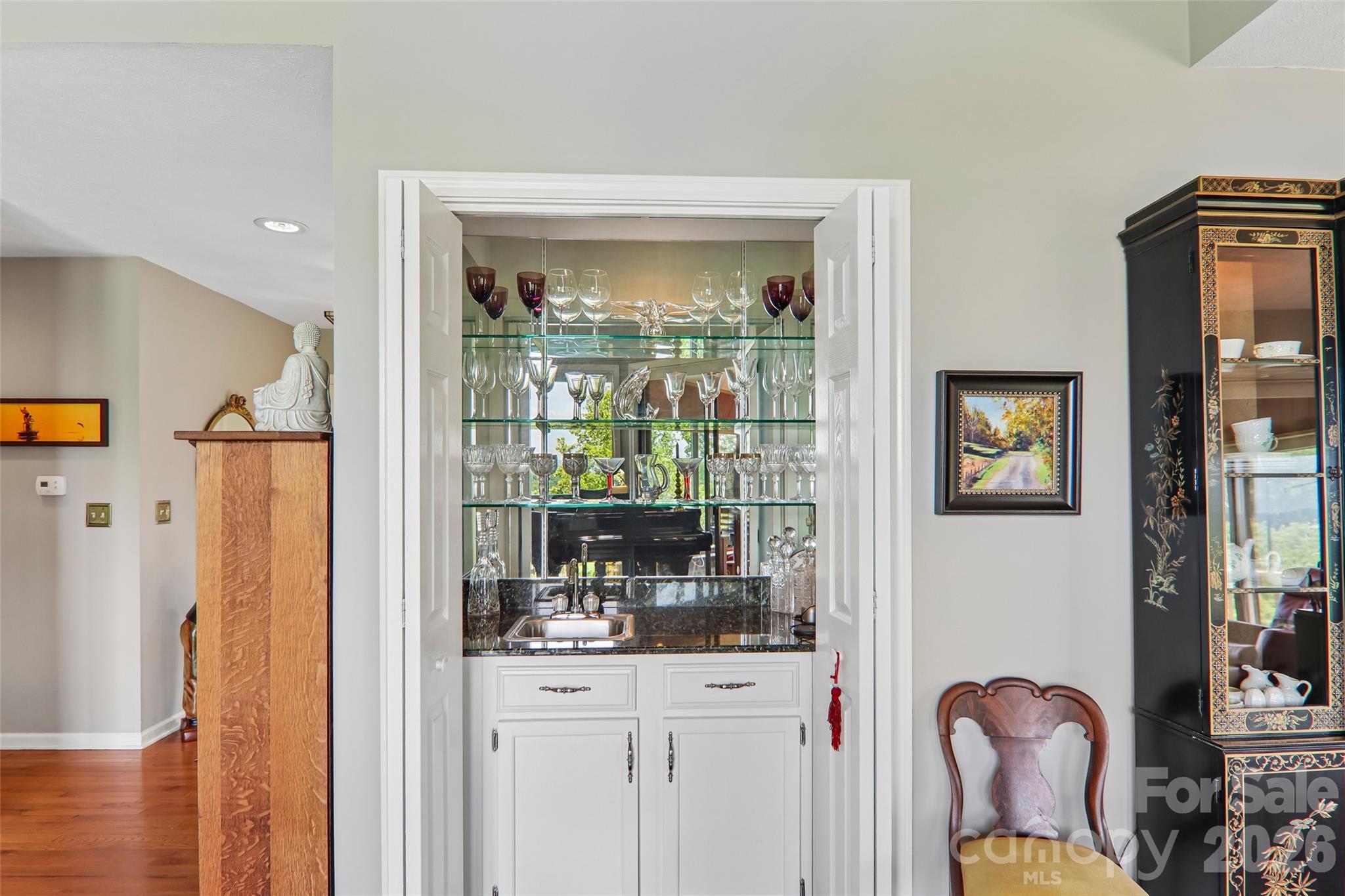 138 Woodbridge Drive — Laurel Park