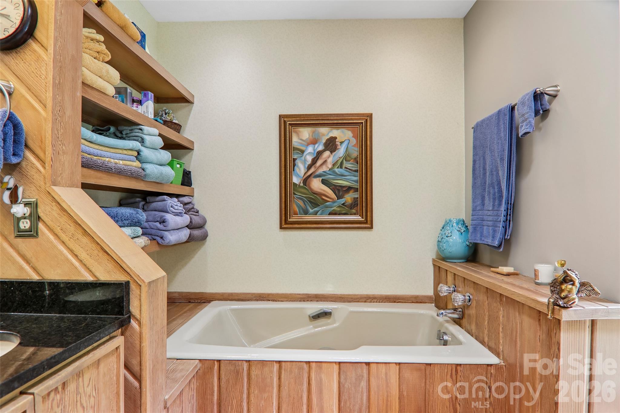138 Woodbridge Drive — Laurel Park