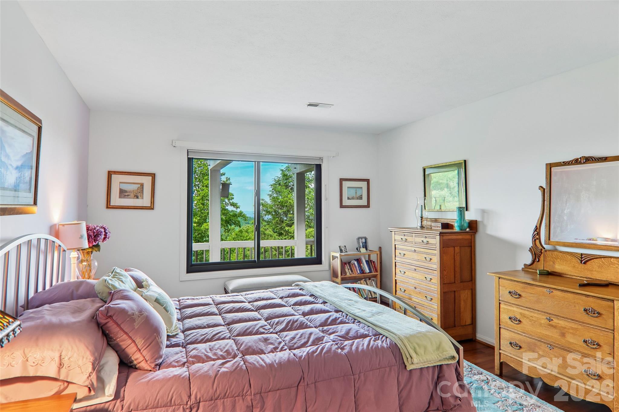 138 Woodbridge Drive — Laurel Park